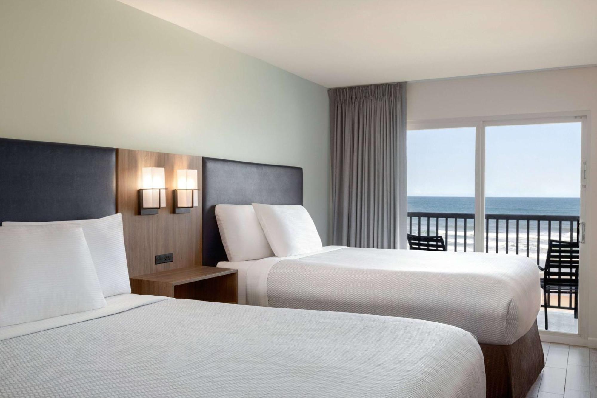 La Quinta By Wyndham Oceanfront Daytona
