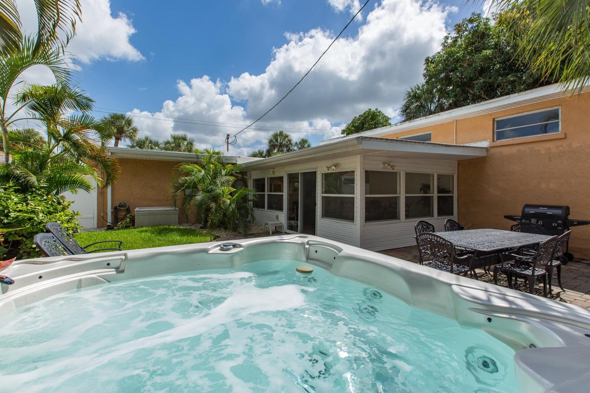 Coconut Breeze Iii - Monthly Clearwater Beach
