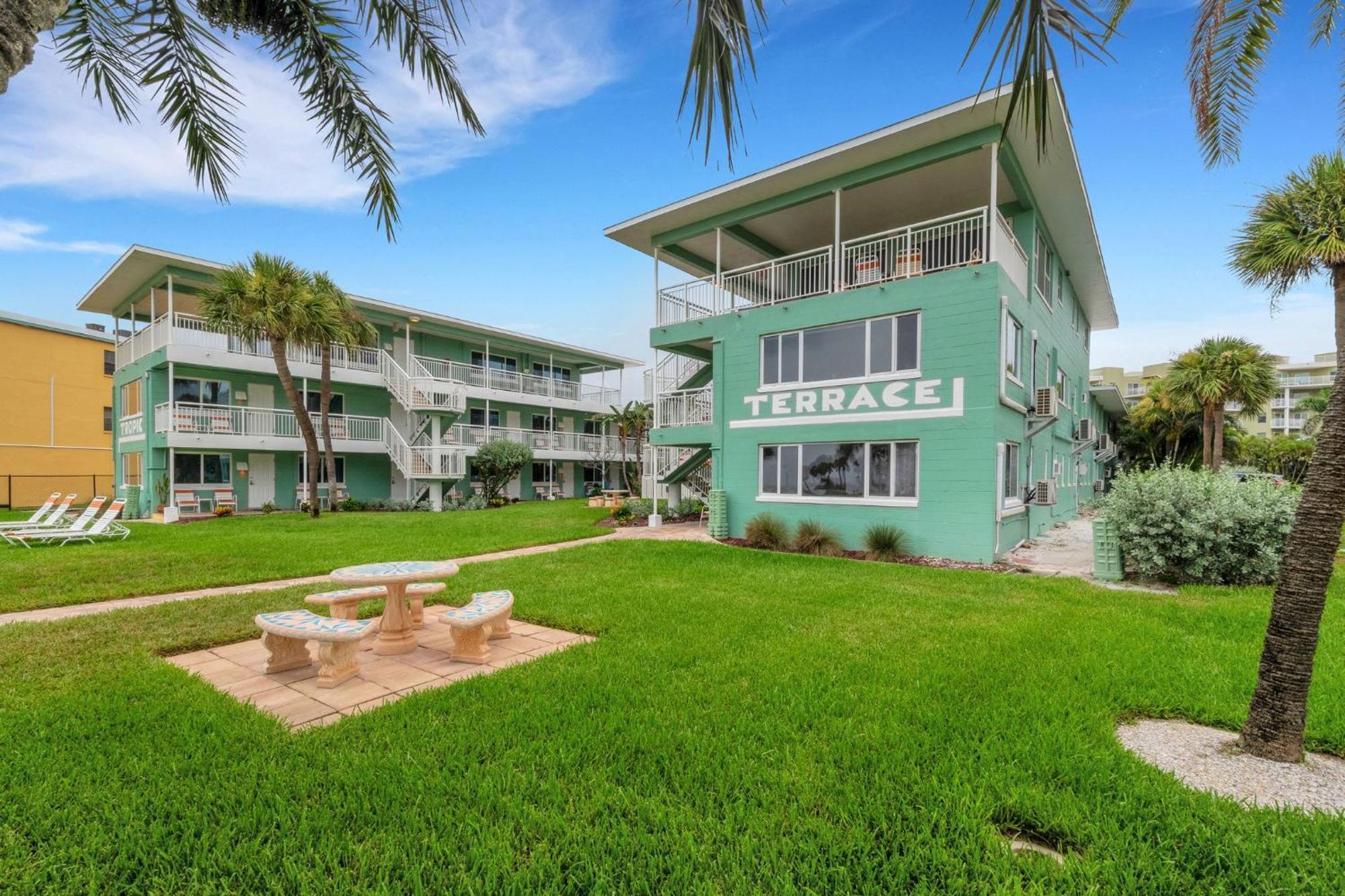 Resort Tropic Terrace #54 - Beachfront St. Pete Beach