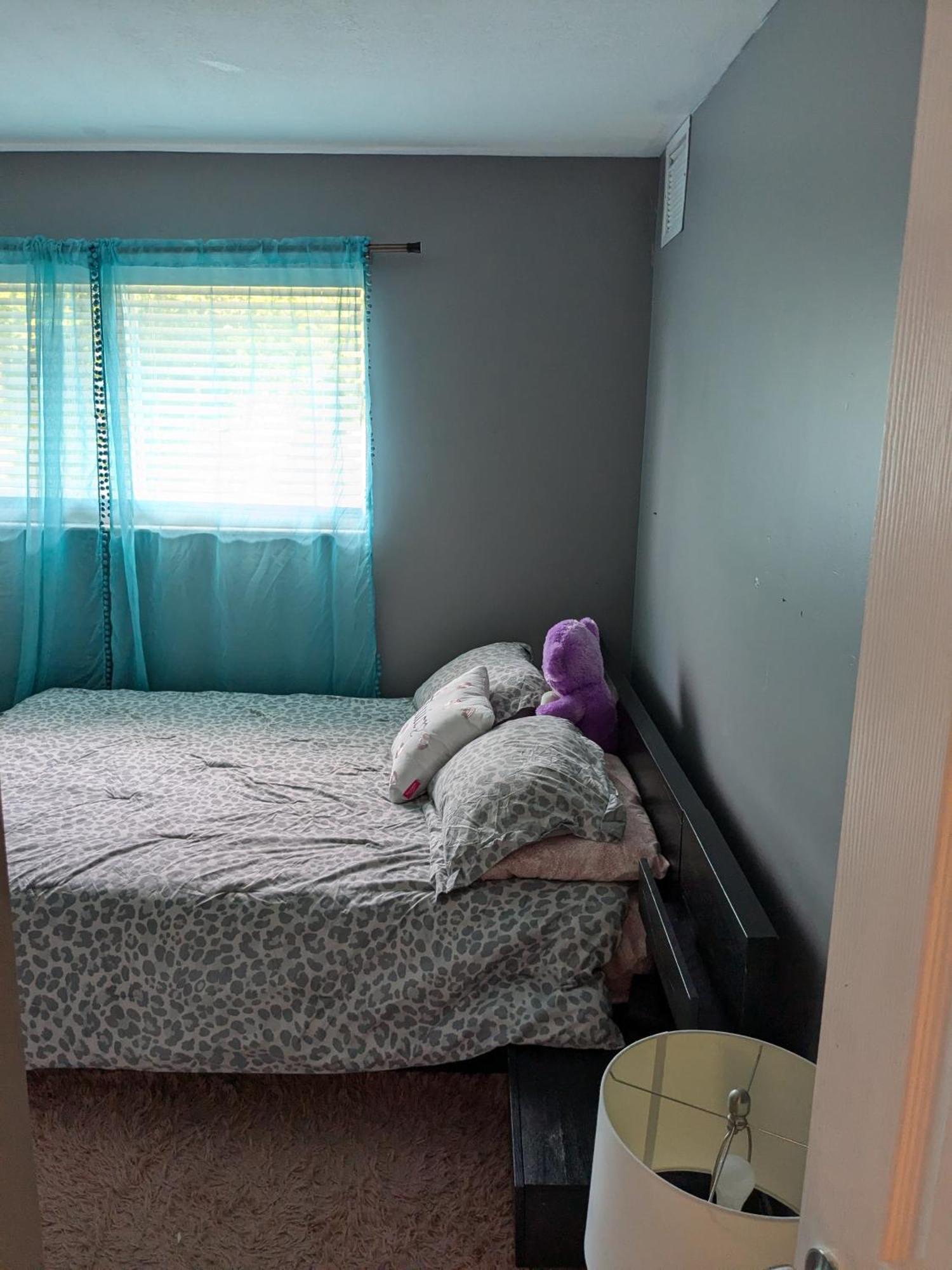 Quiet Fully Furnished Apartment Lauderhill