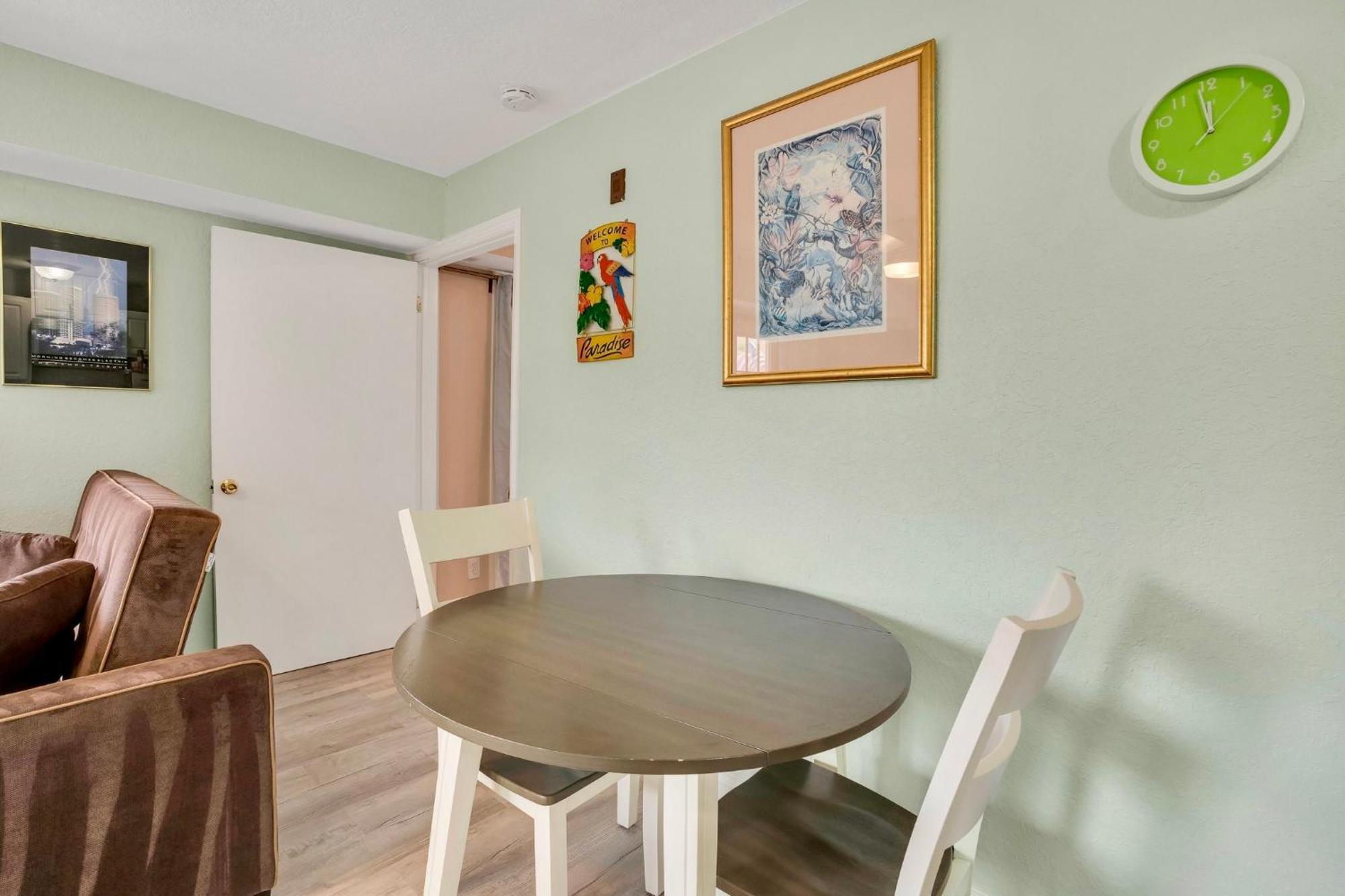 Holiday home Sunset Corner - View & Heated Pool!