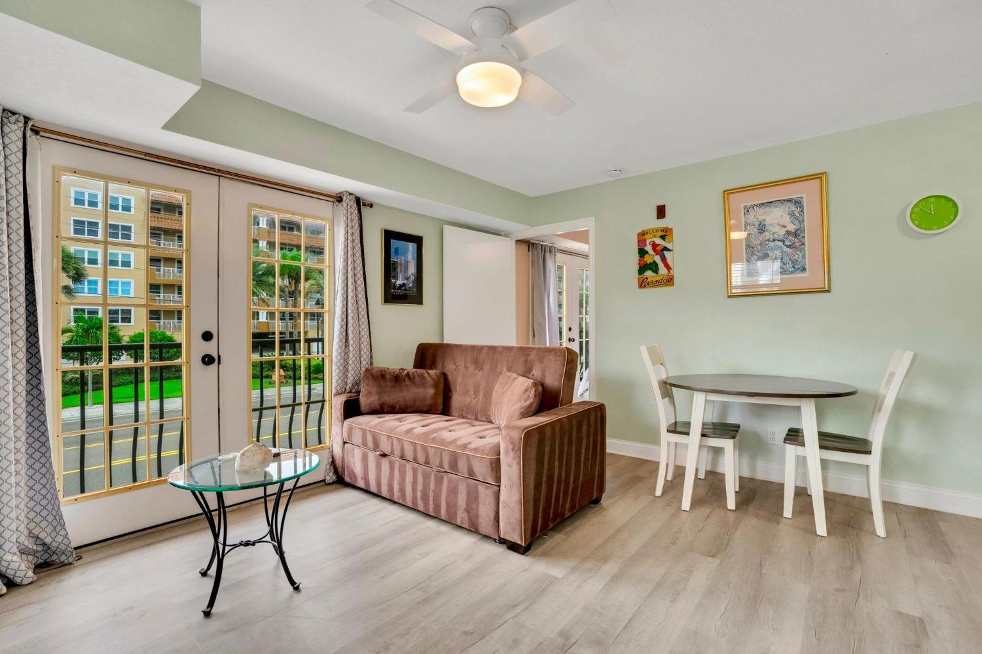 Sunset Corner - View & Heated Pool!