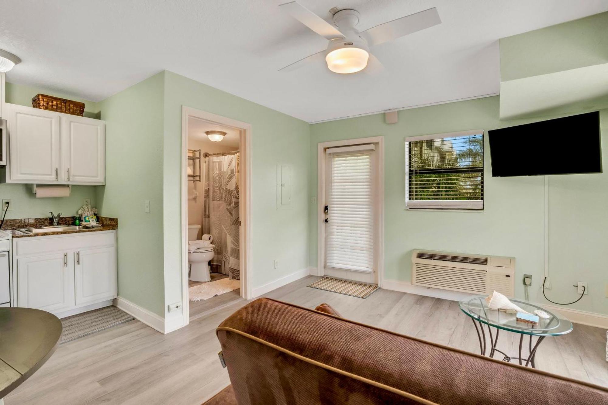 Sunset Corner - View & Heated Pool!