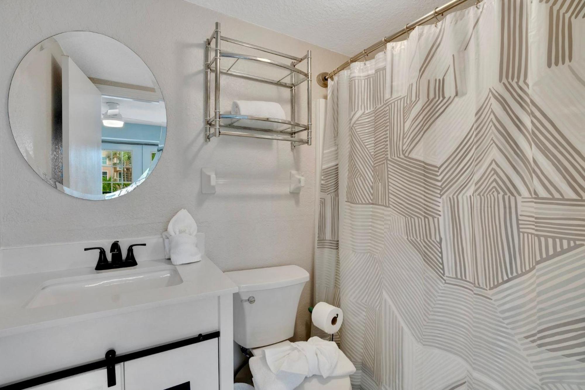 Holiday home Sunset Corner - View & Heated Pool! St. Pete Beach