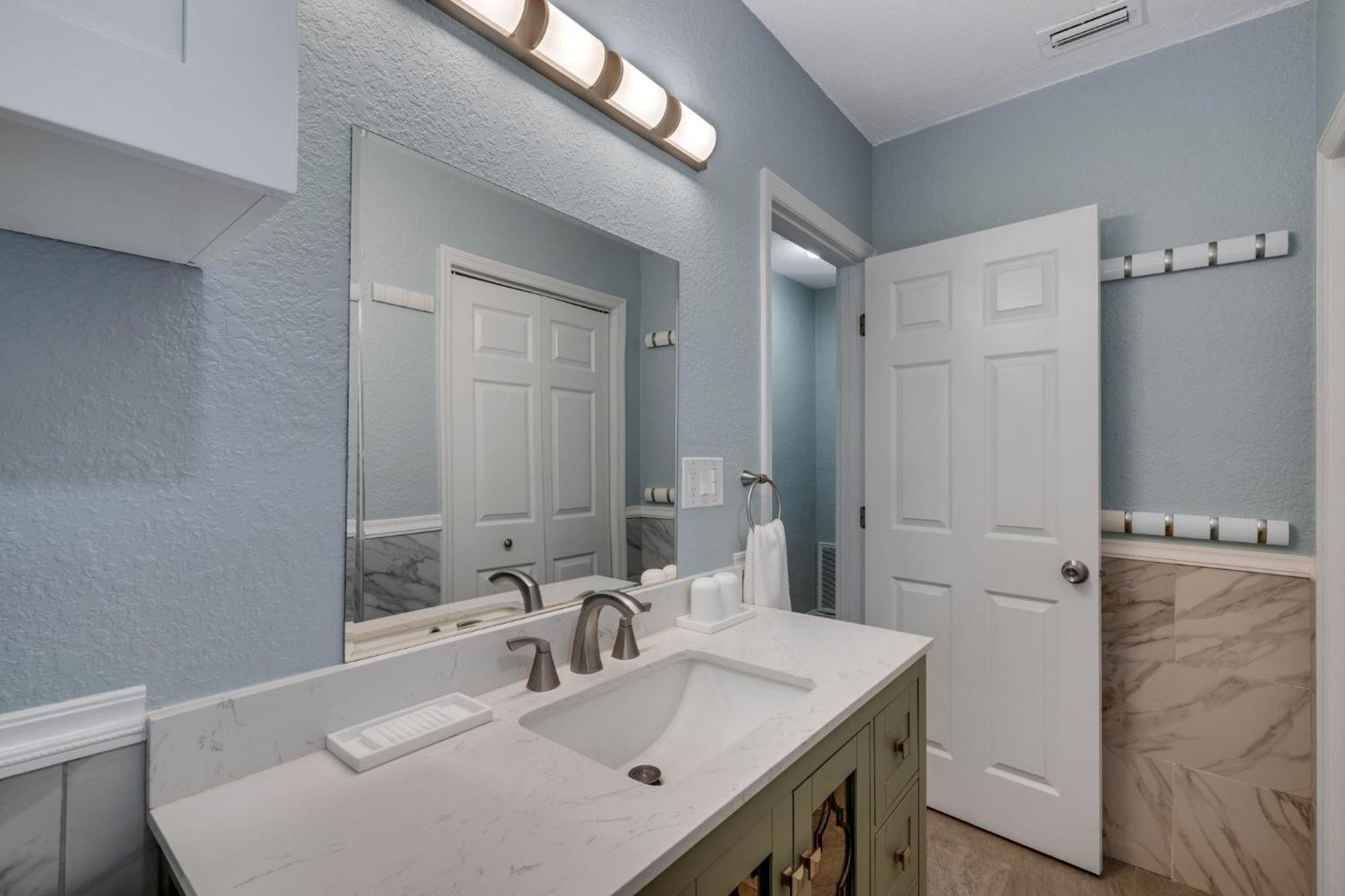 Holiday home Poolside Oasis - Just Steps To The Sand! - Monthly Clearwater Beach
