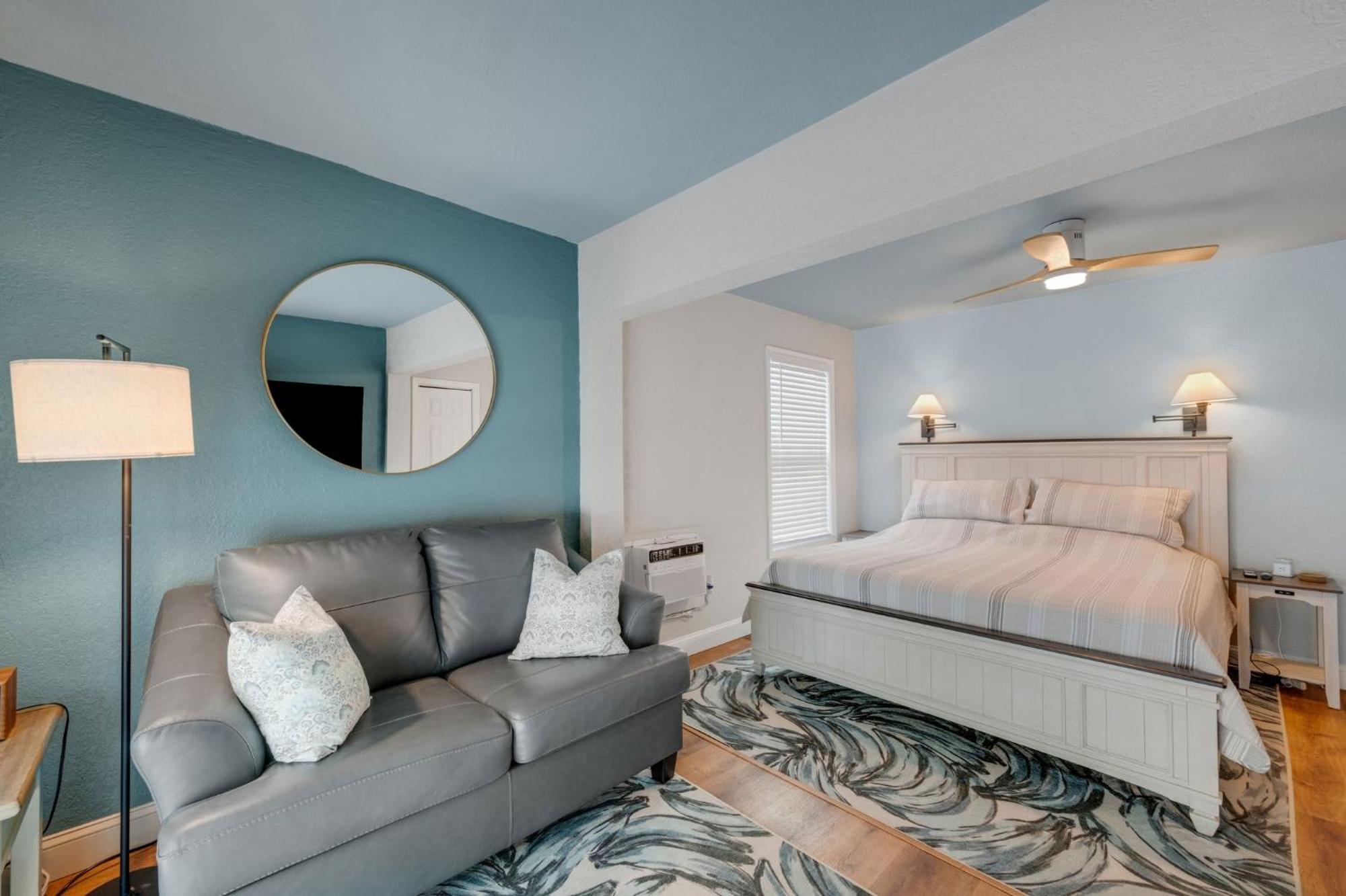 Holiday home Poolside Oasis - Just Steps To The Sand! - Monthly Clearwater Beach