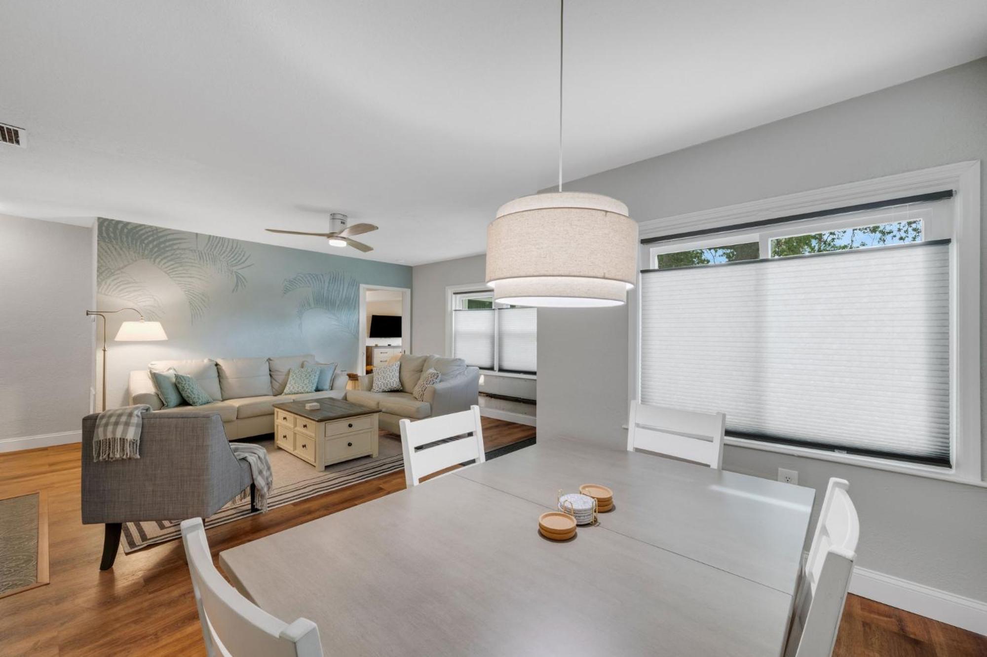 Holiday home Poolside Oasis - Just Steps To The Sand! - Monthly Clearwater Beach