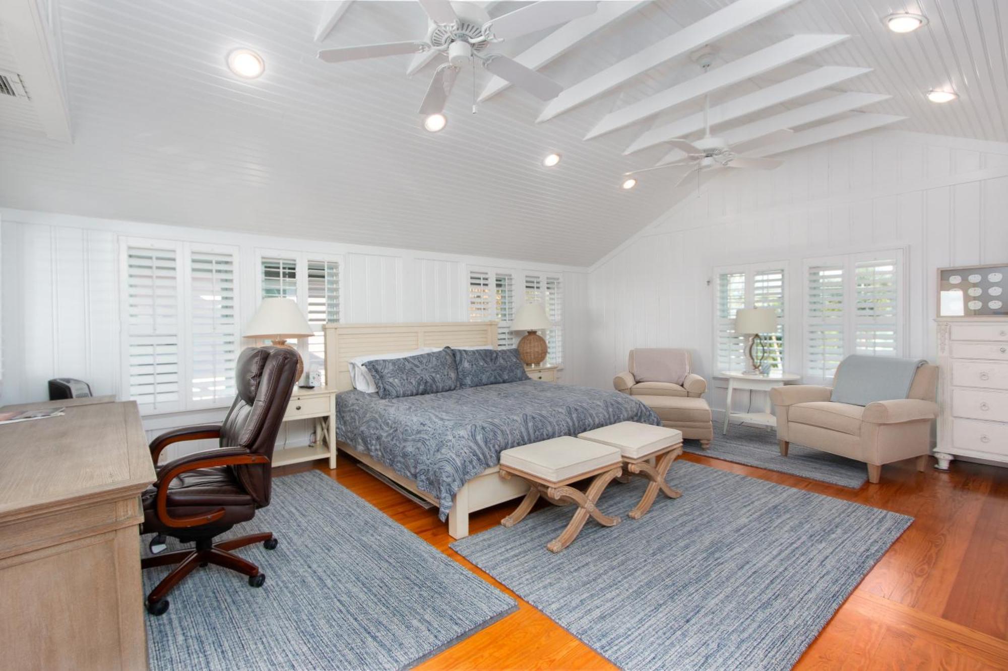 Sunset Breeze - Beachfront Pool - Monthly * Clearwater Beach