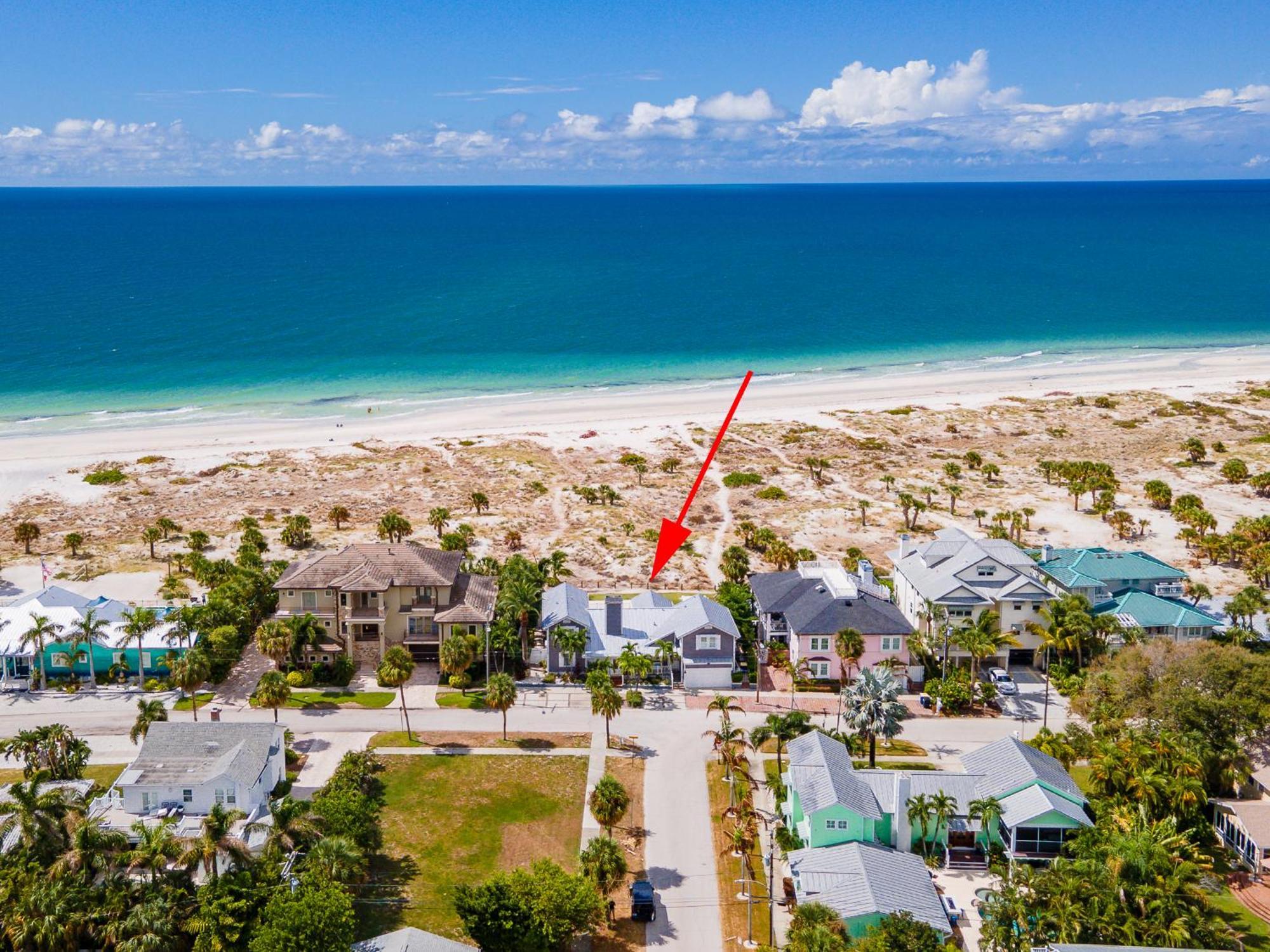 Sunset Breeze - Beachfront Pool - Monthly * Clearwater Beach
