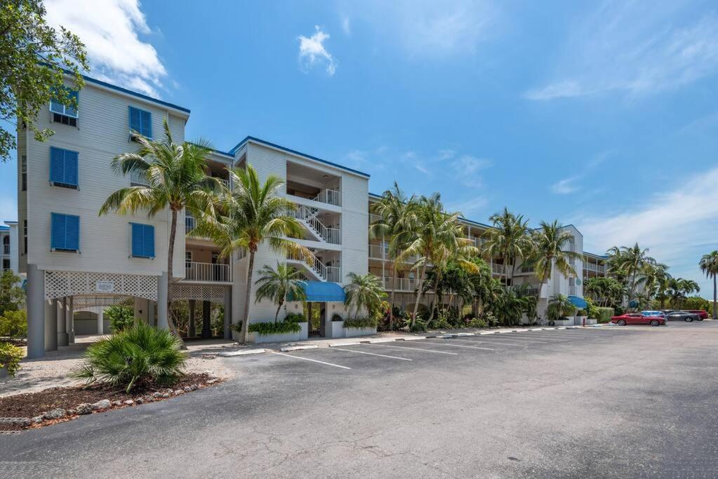 Ocean Pointe 2309 *