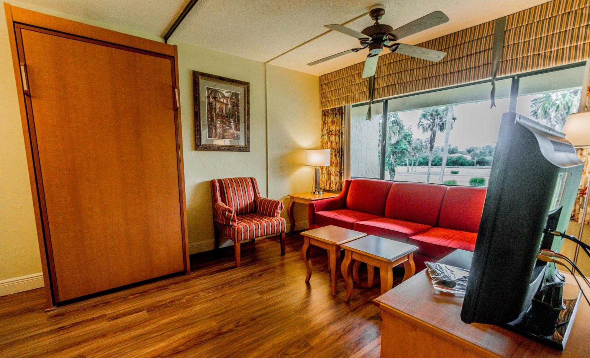 Lehigh Club Resort Lehigh Acres