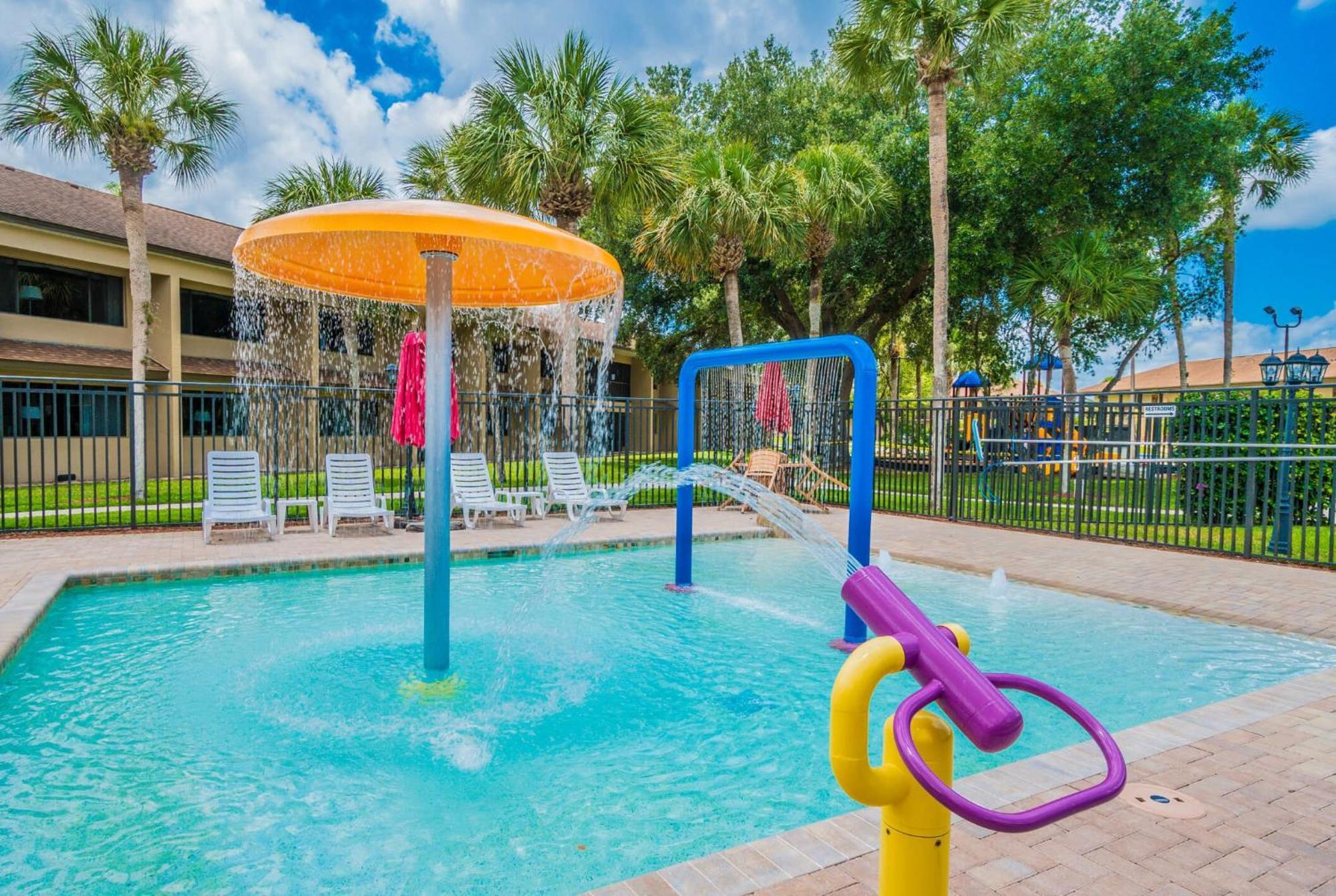 Lehigh Club Resort Lehigh Acres