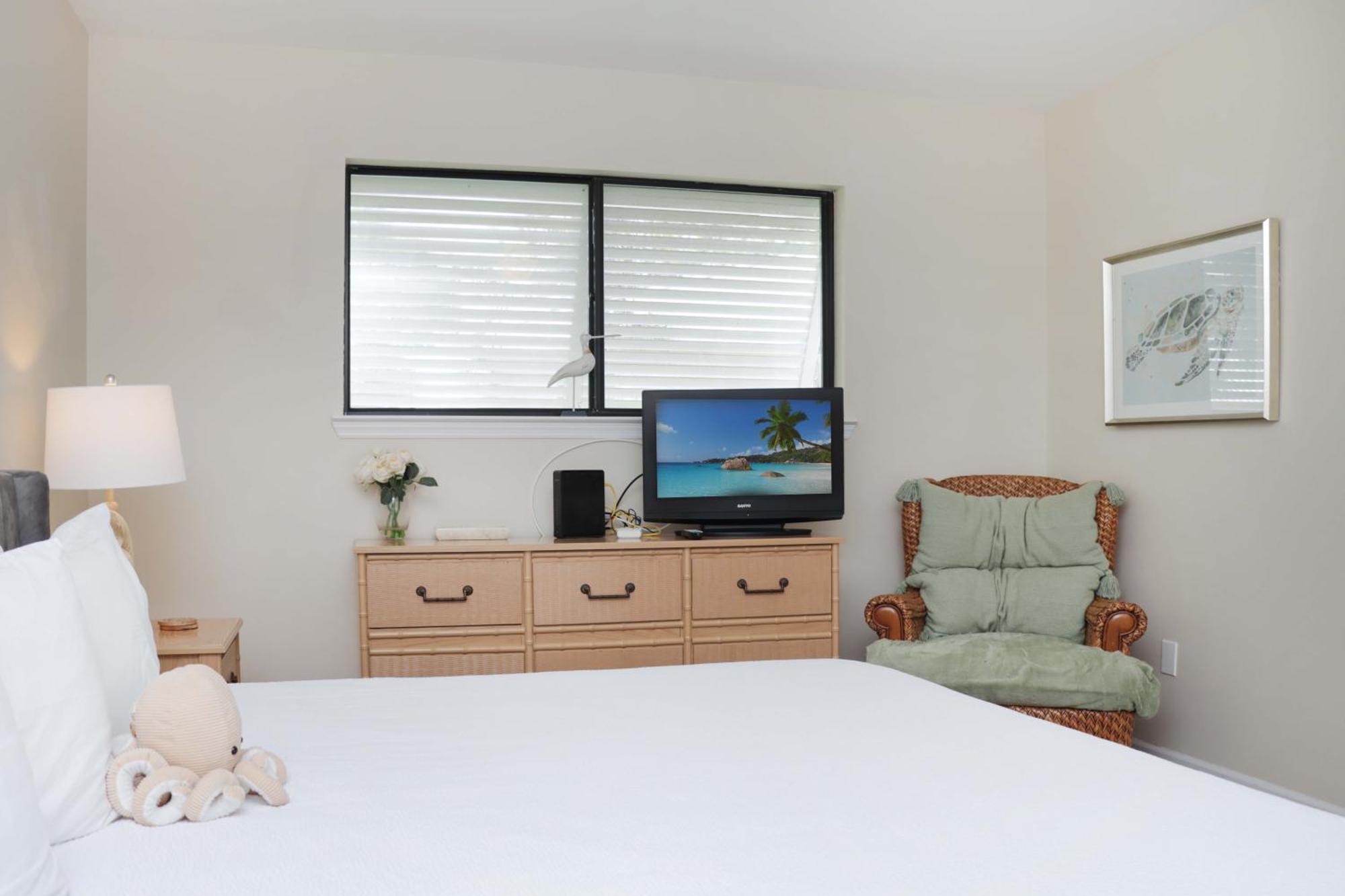 Holiday home Woofs And Waves By Pristine Vacation