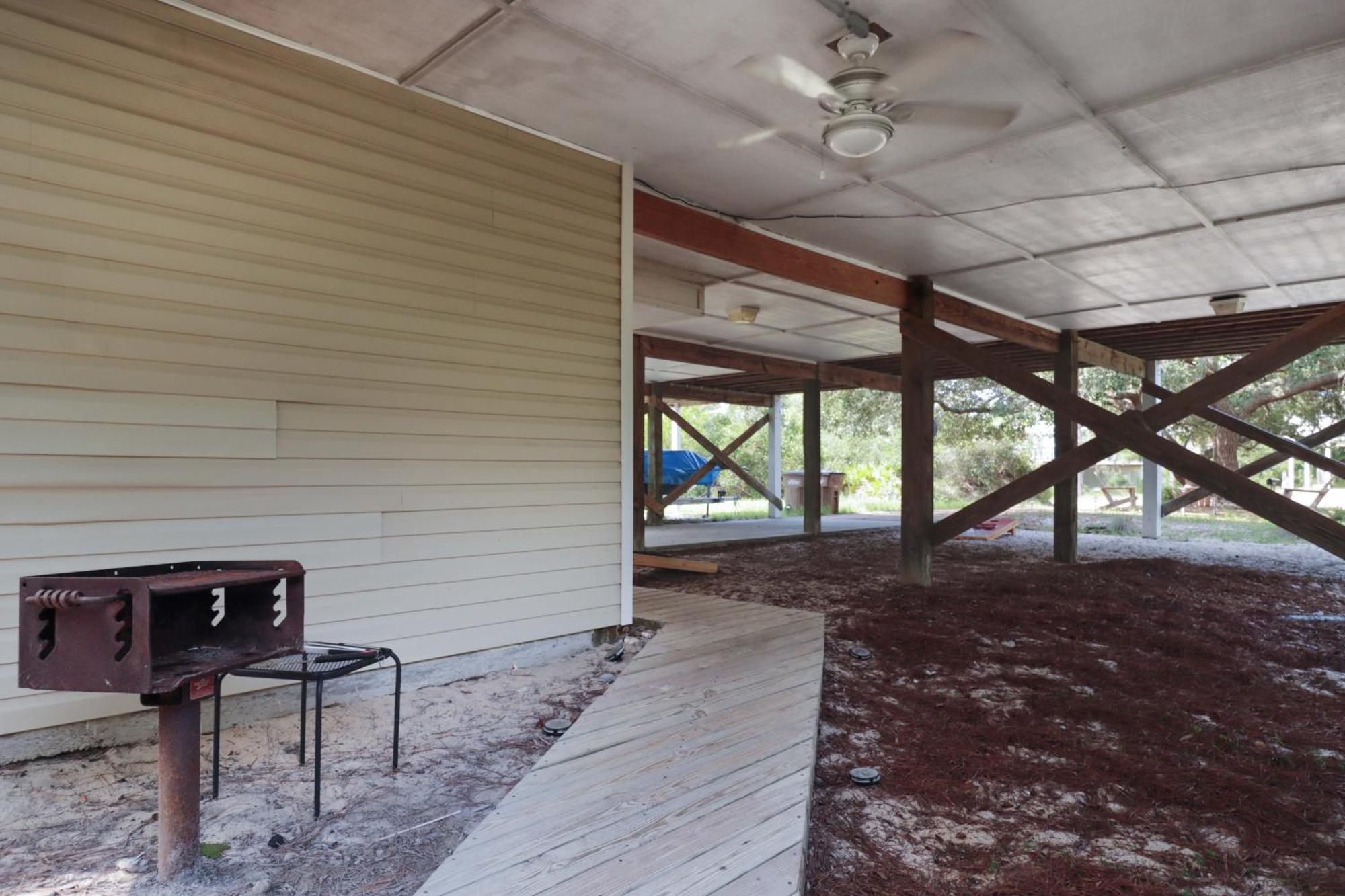 Holiday home Woofs And Waves By Pristine Vacation Cape San Blas