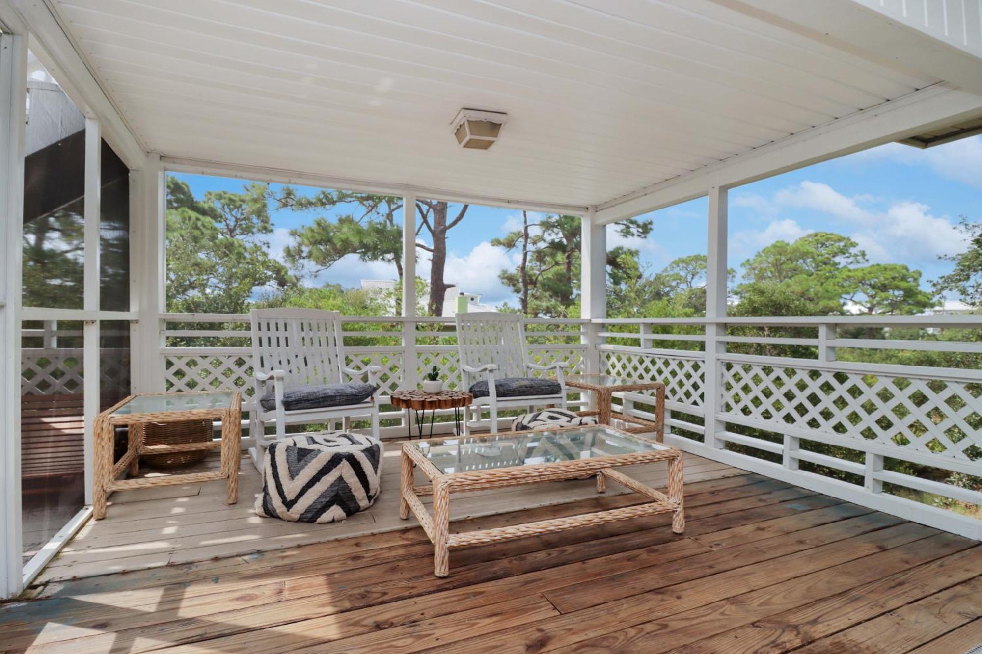 Holiday home Woofs And Waves By Pristine Vacation