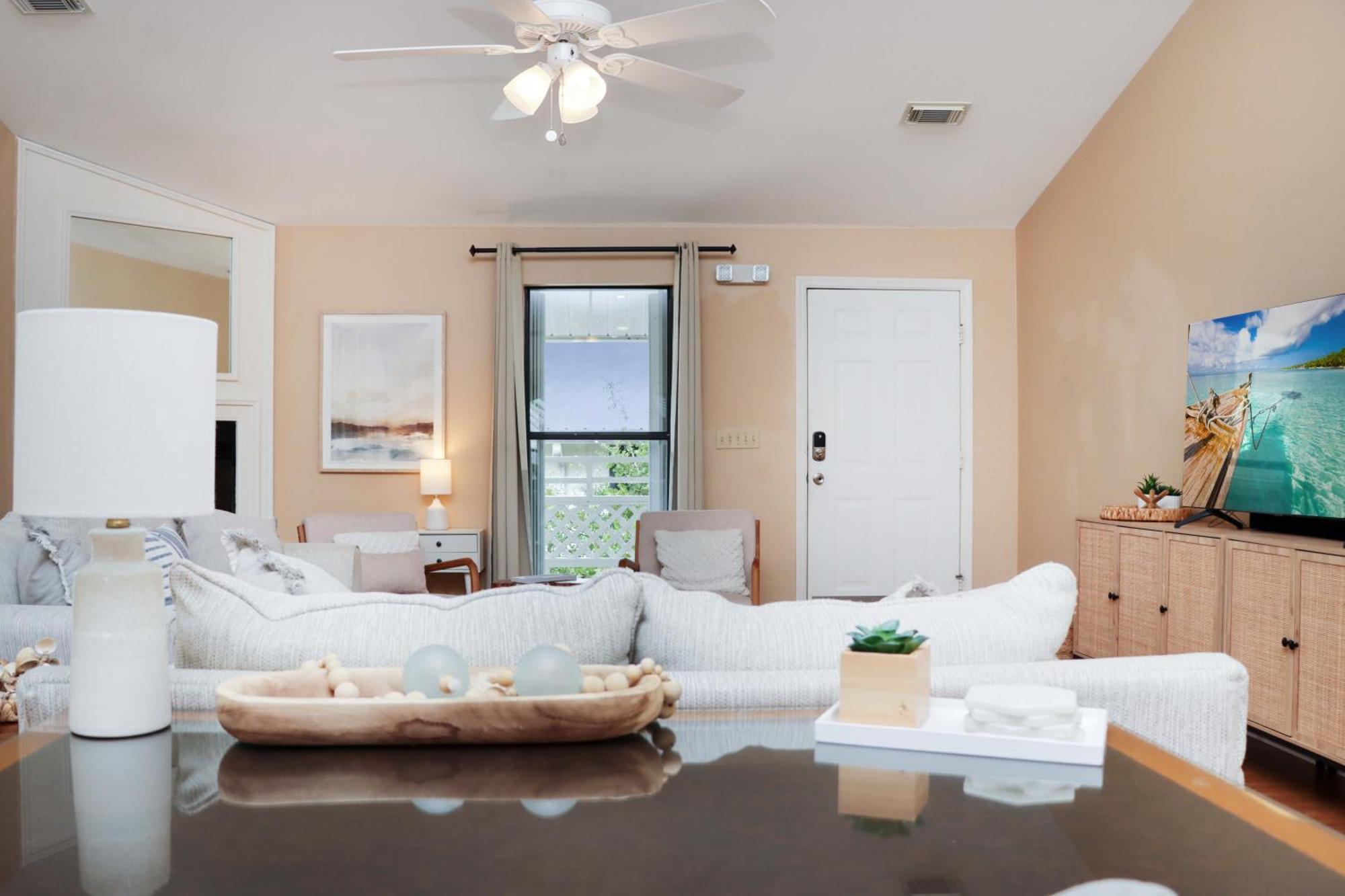 Woofs And Waves By Pristine Vacation Cape San Blas