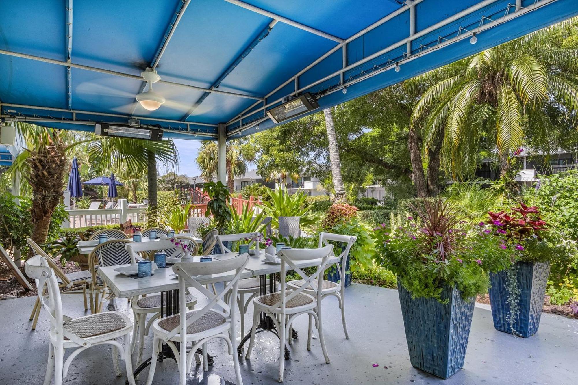 Apartment Park Shore Beautiful Deluxe 2 Bed 2bath Naples