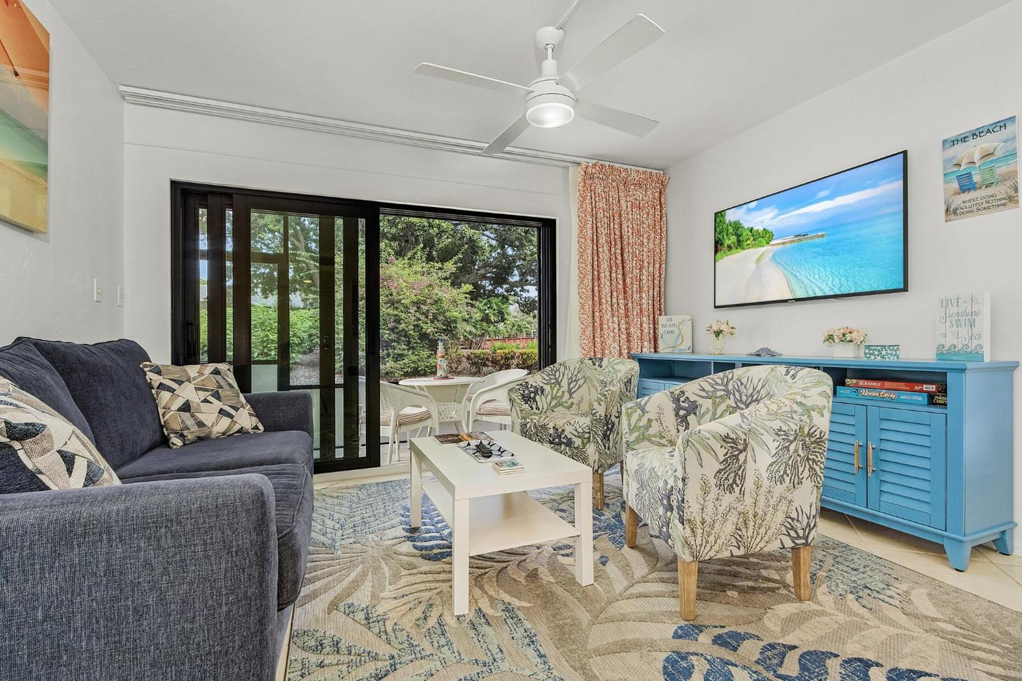 Park Shore Beautiful Deluxe 2 Bed 2bath Apartment Naples