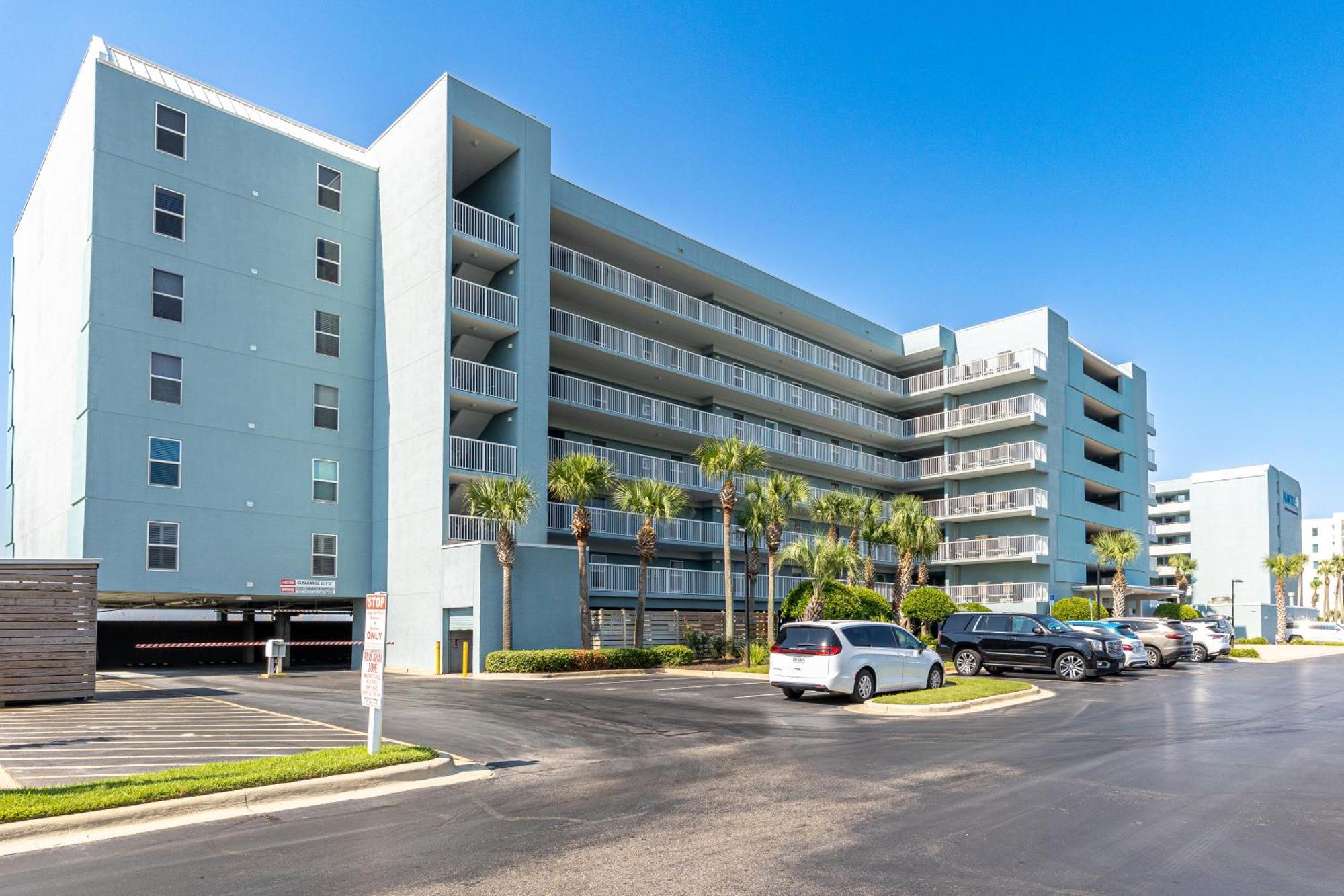 Apartment Inlet Reef 412- By Isle