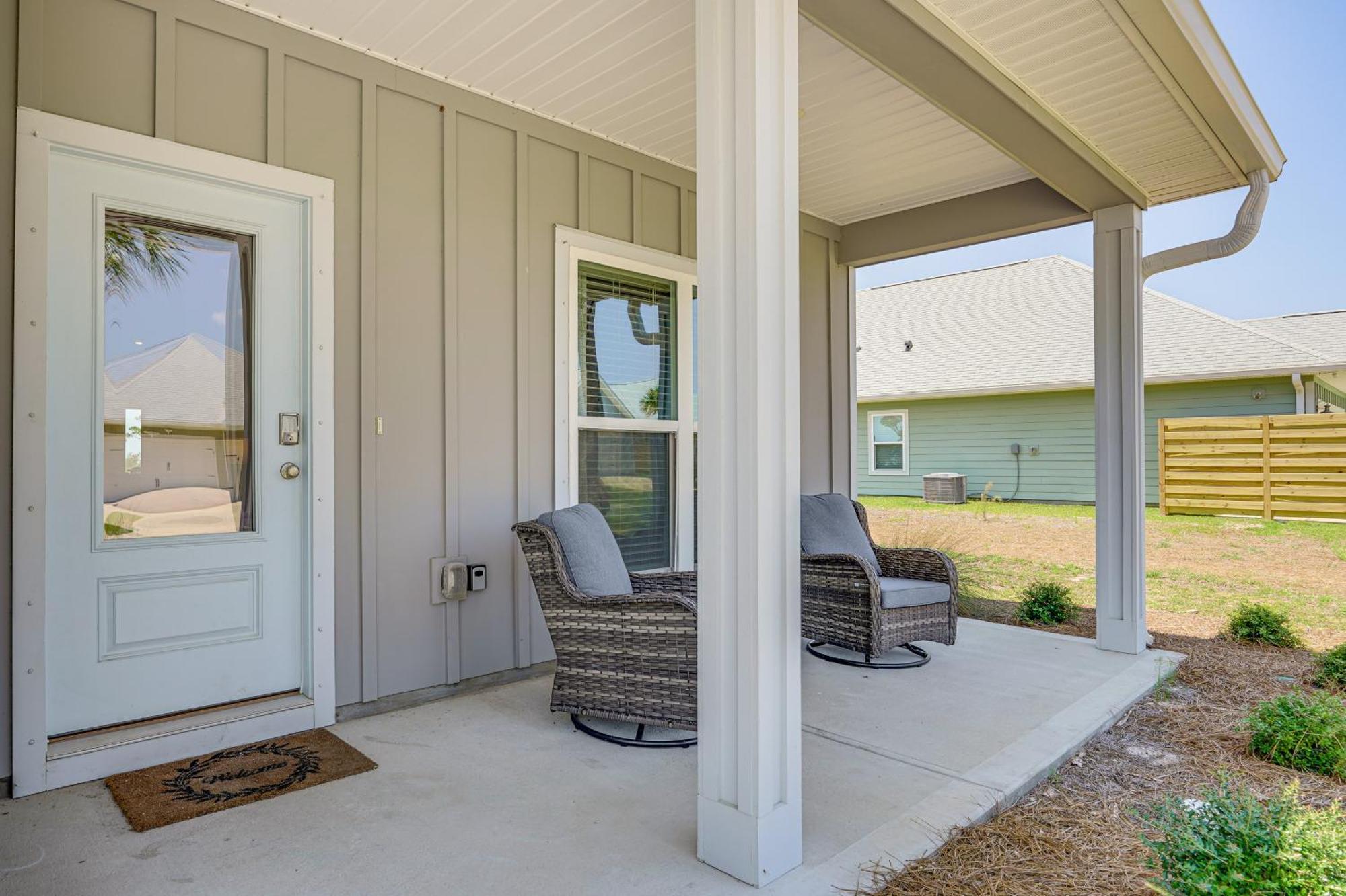Port St Joe Community Pool, Walk To Beach! Holiday home