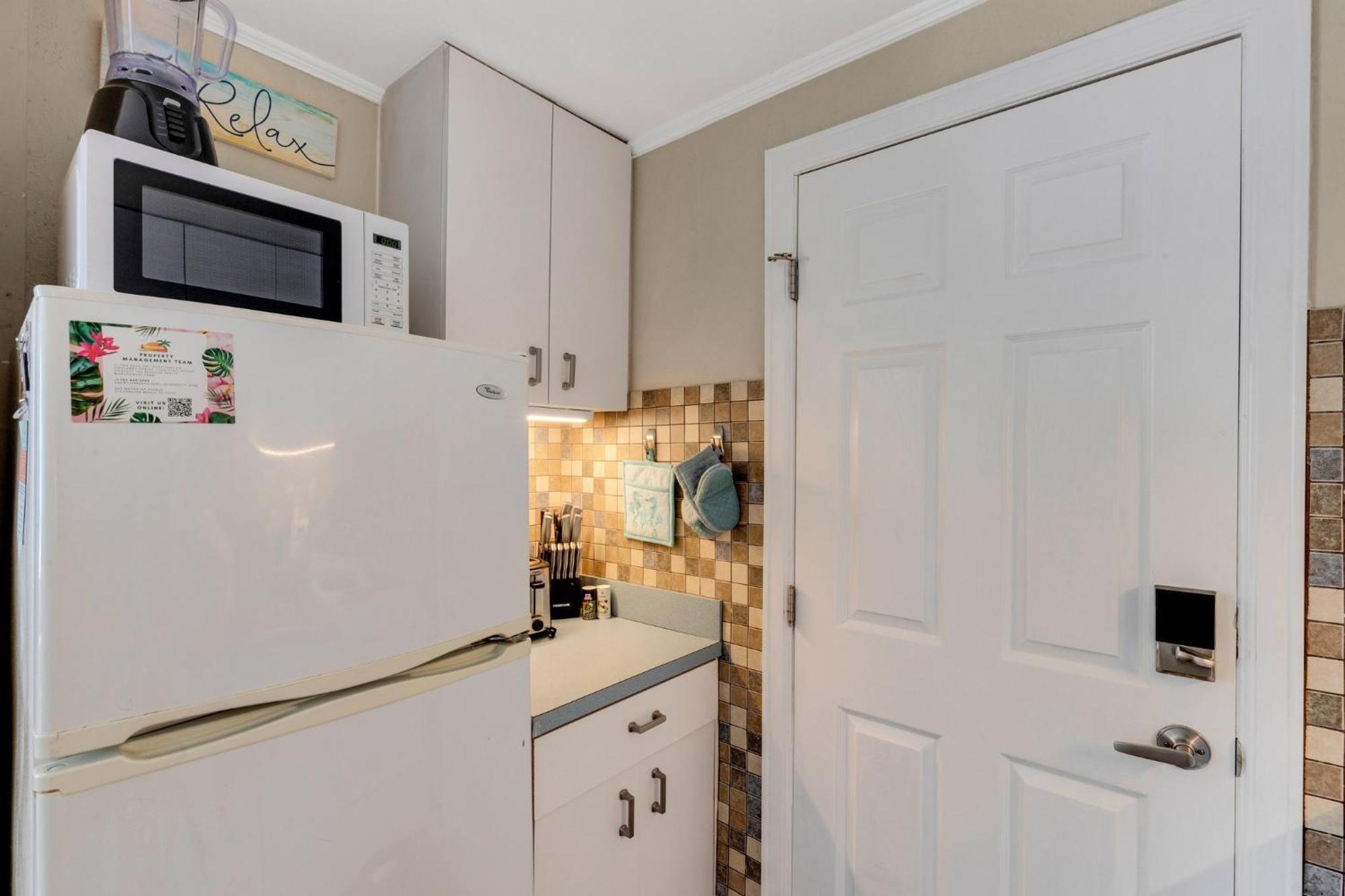 Water View & Heated Pool - Steps To Sand, Bayview Beauty B-5 Resort Clearwater Beach