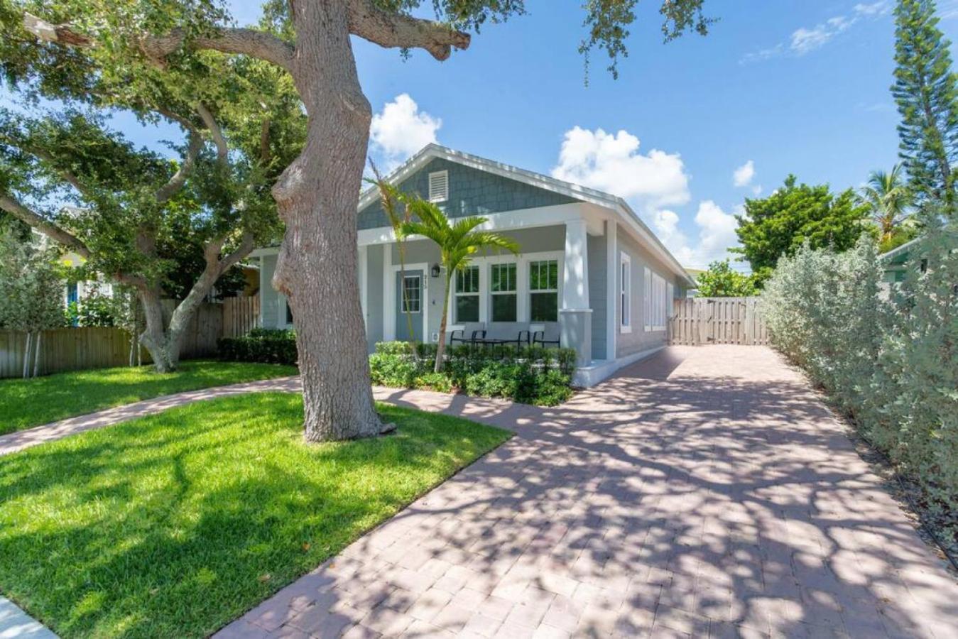 Stunning 4br 3ba Pool 5 Min To Lake Worth Beach