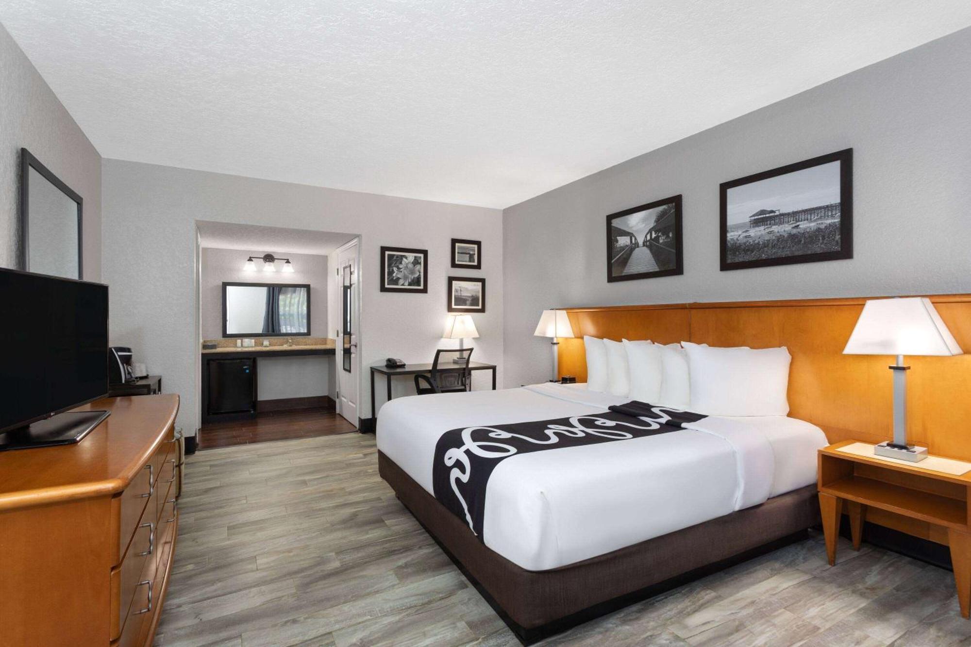Hotel La Quinta By Wyndham Cocoa Beach-port Canaveral
