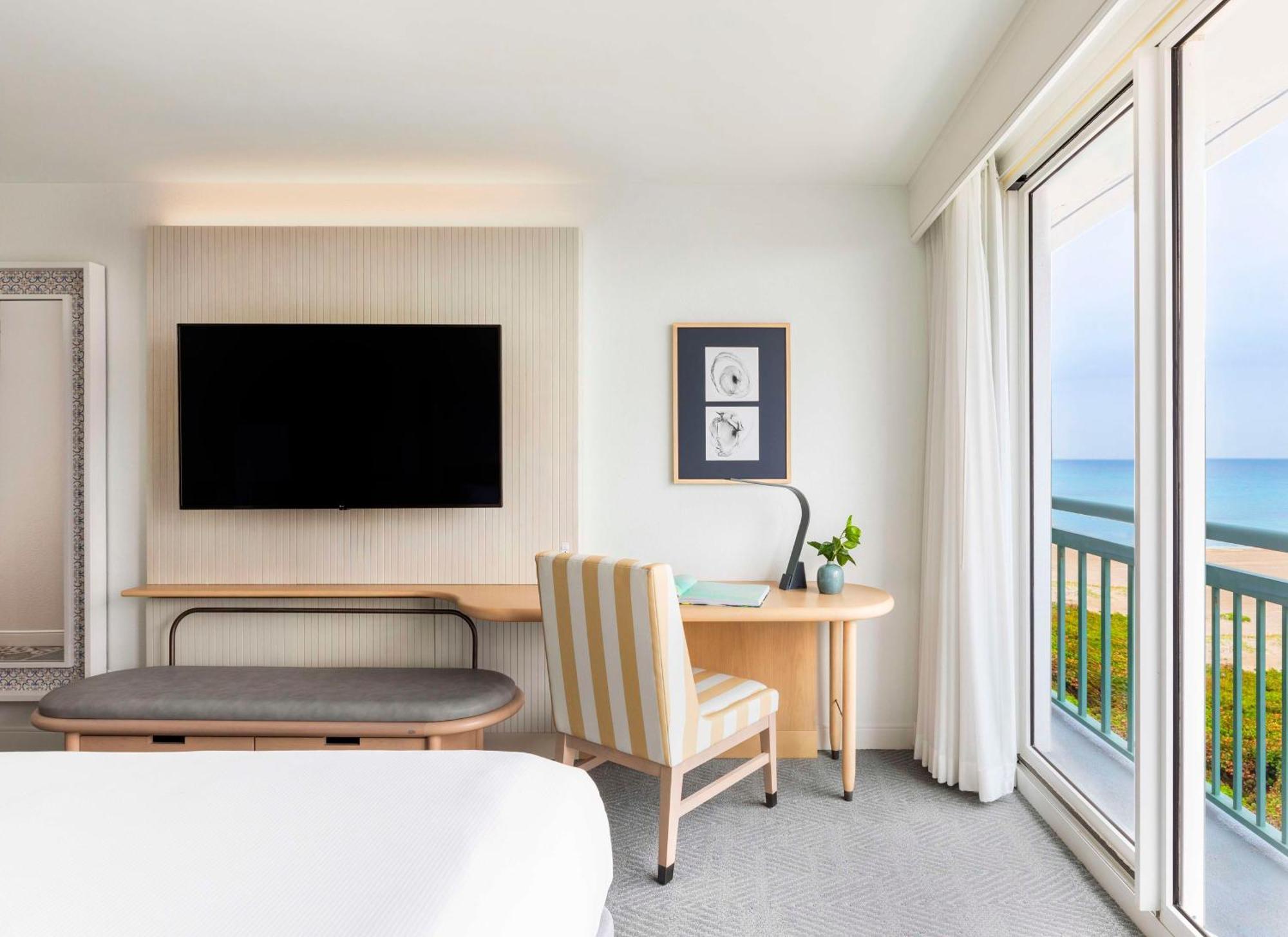 The Singer Oceanfront Resort, Curio Collection By Hilton Resort Riviera Beach