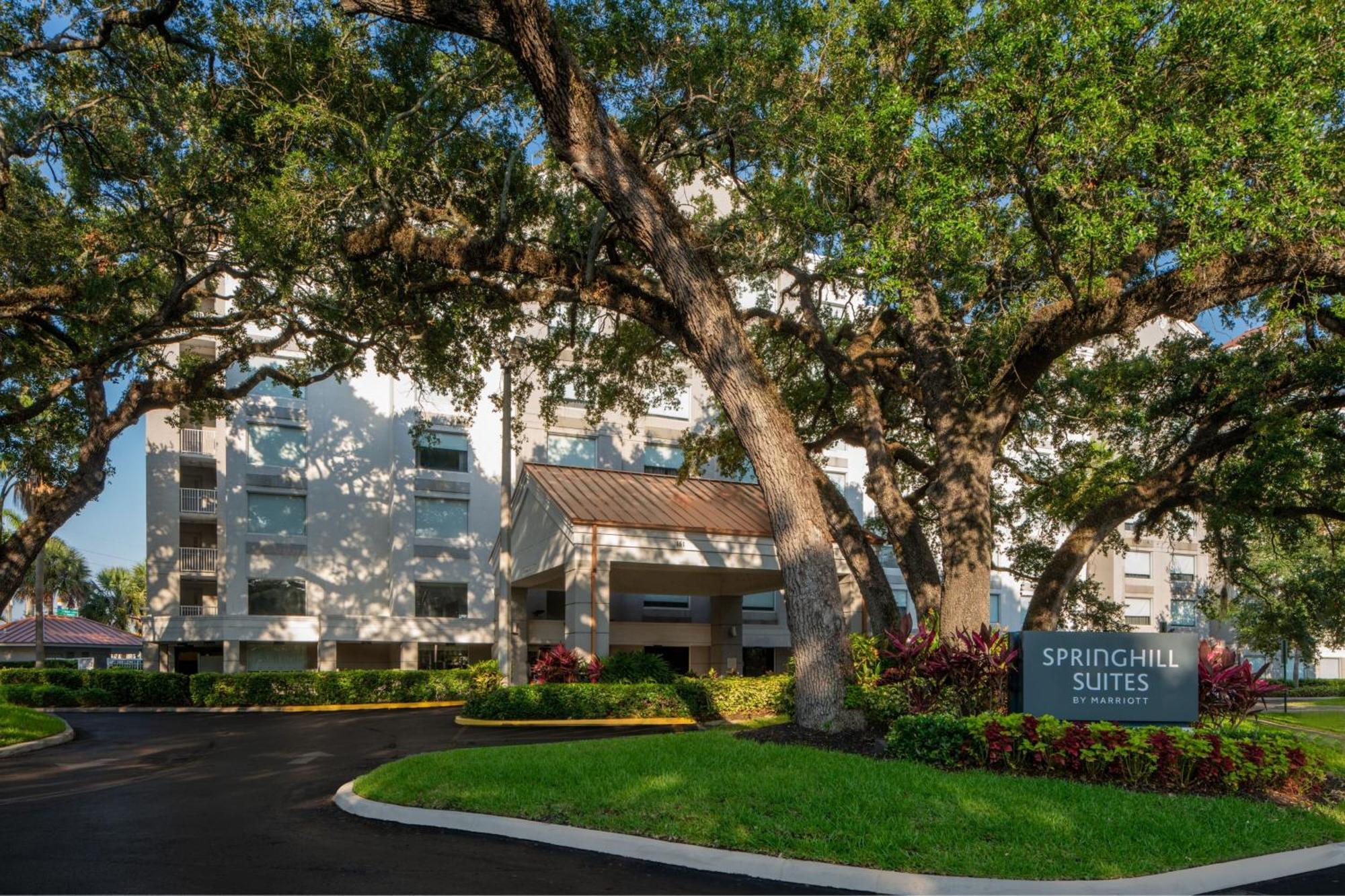 Springhill Lauderdale Airport 3*