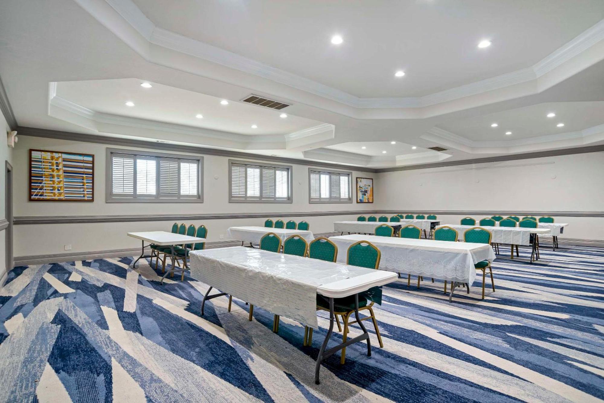 Inn Comfort Near Nas Corry Station Pensacola