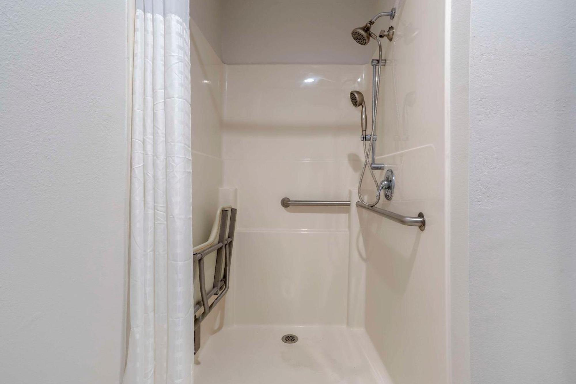Comfort Near Nas Corry Station 2* Pensacola