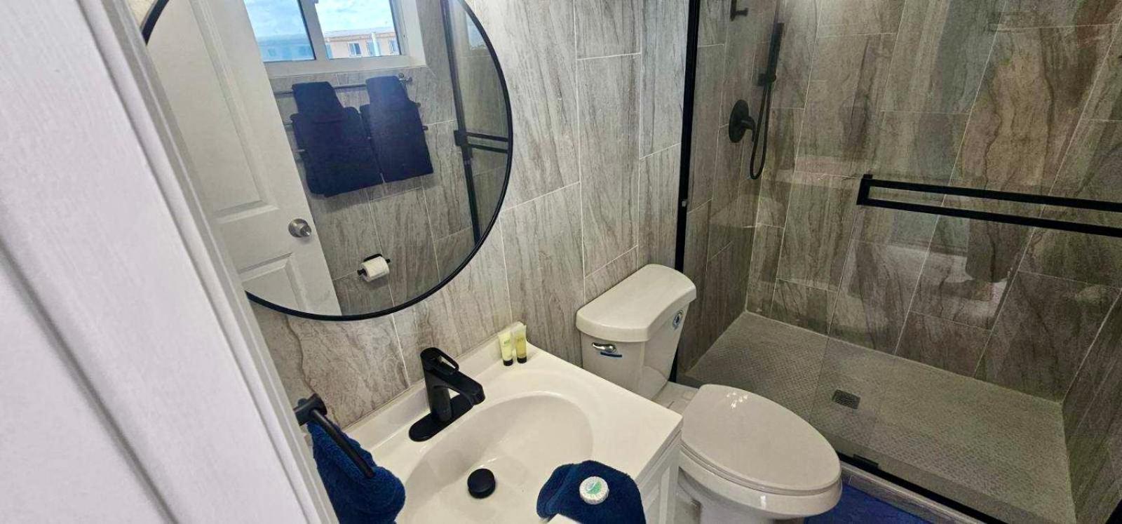Apartment Ocean View - Direct Ocean Front-Pool Is Open