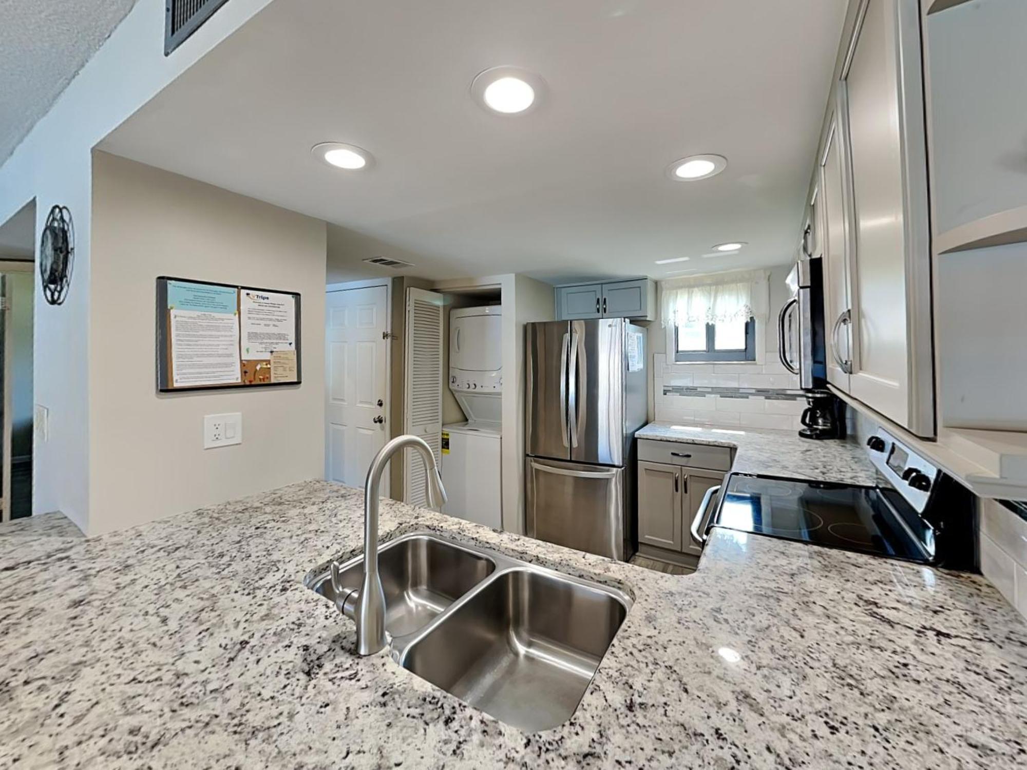 - Ocean Village Club E17 Apartment