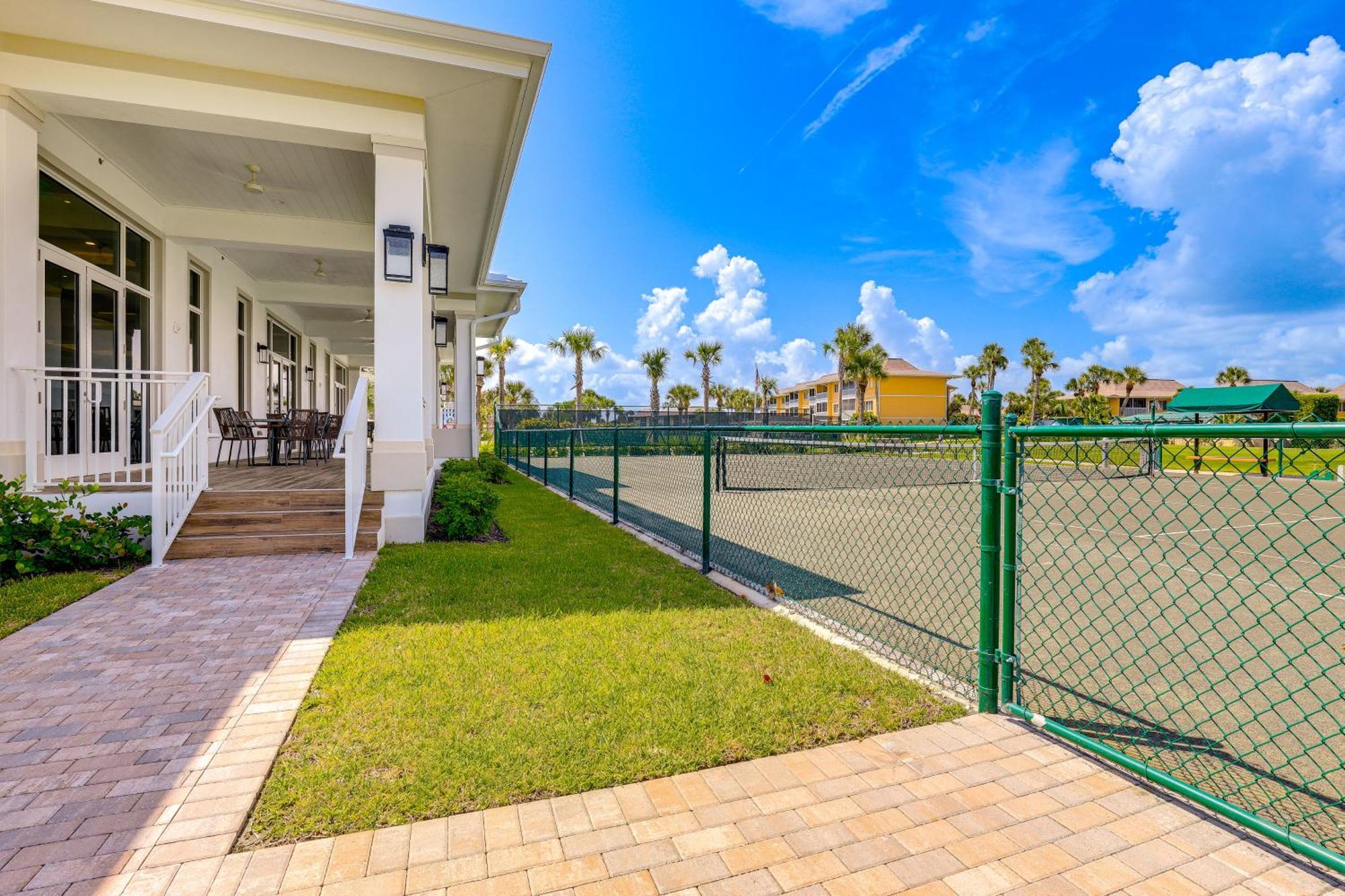 Resort-style In Pierce With Access! Apartment Fort Pierce