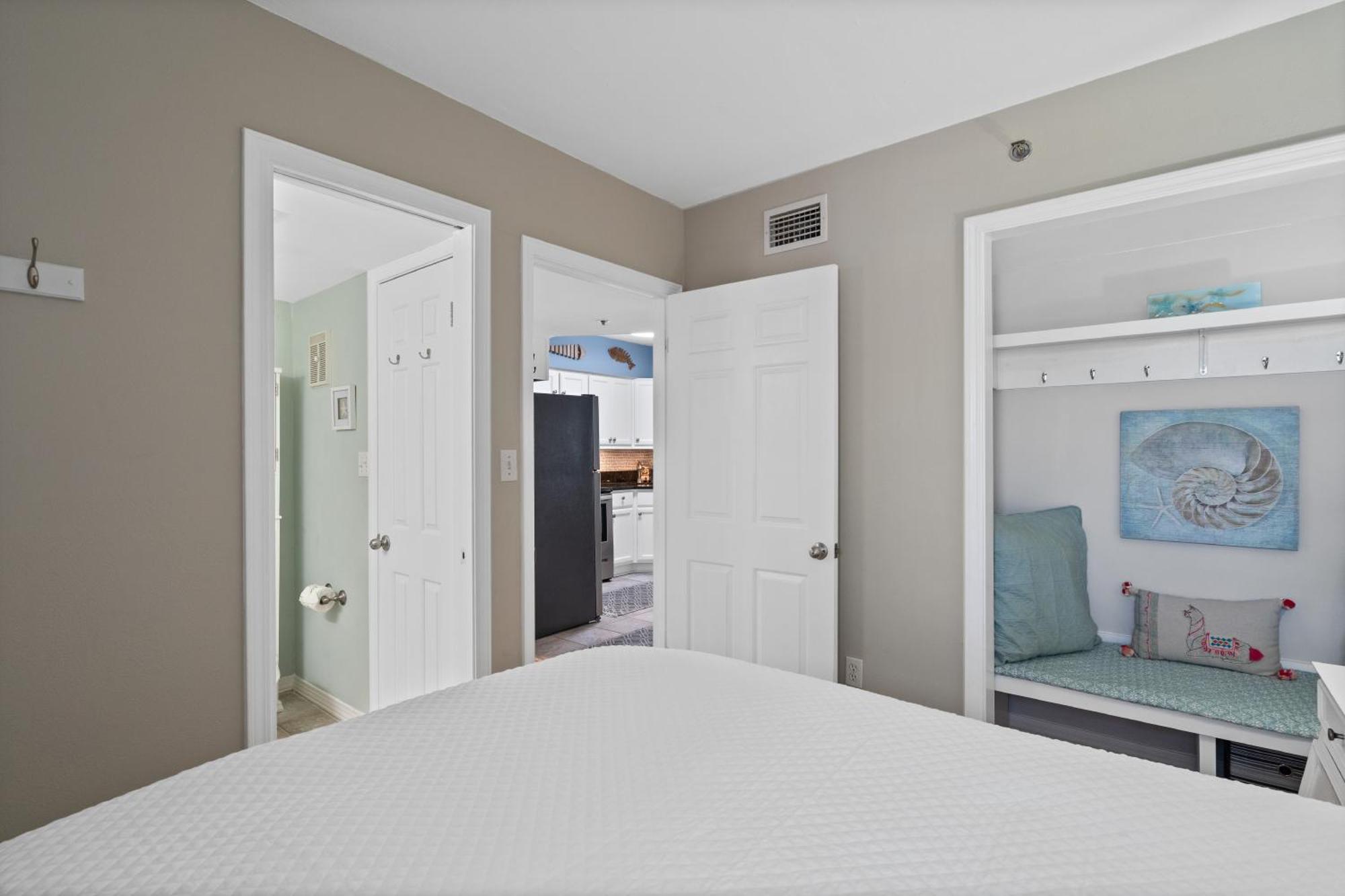 Sundunes Unit 133 *