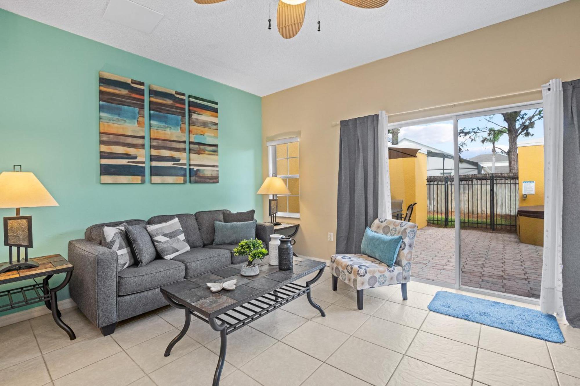 Terra Townhouse With Patio
