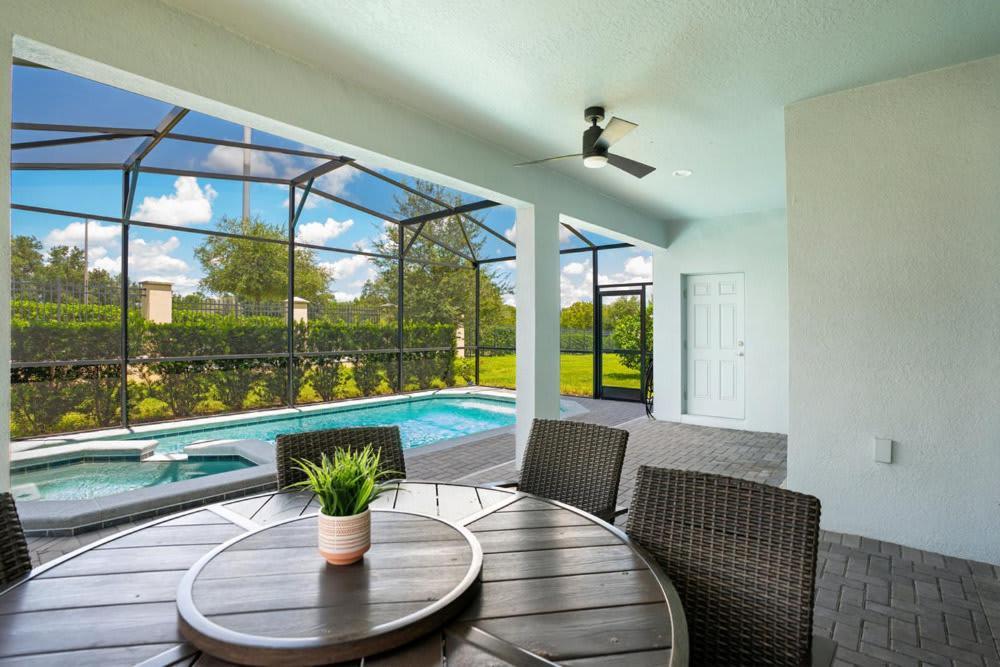 Astonishing At Windsor At Westside Holiday home