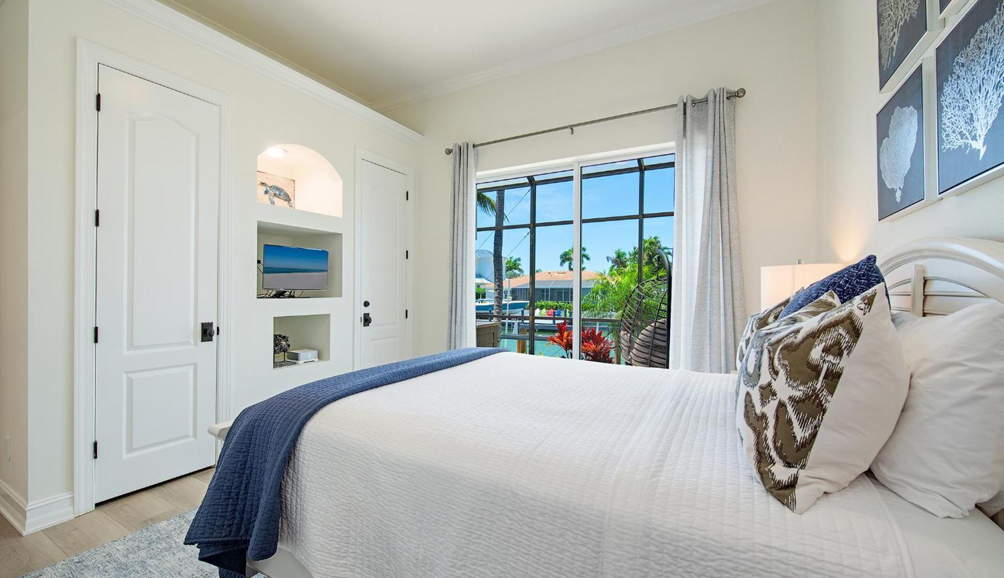 Clifton Court * Marco Island