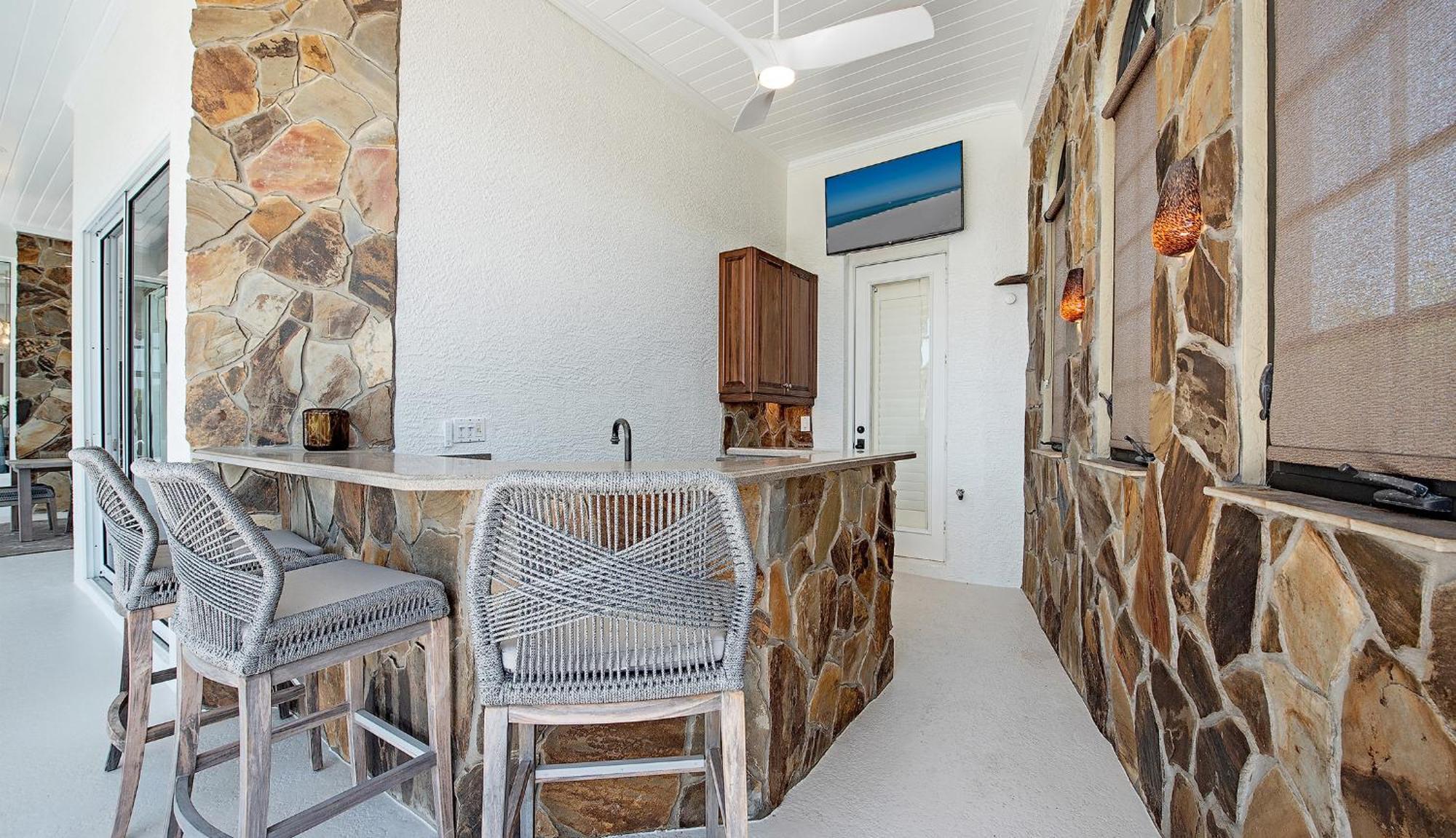 Clifton Court * Marco Island