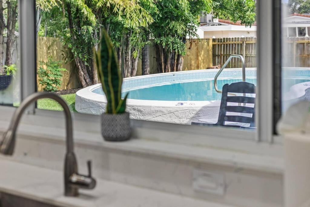 Luxurious Retreat Perfect Getaway * Hollywood