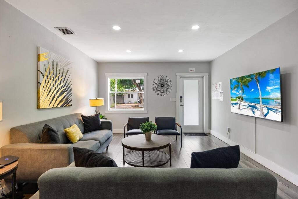 Luxurious Retreat Perfect Getaway * Hollywood