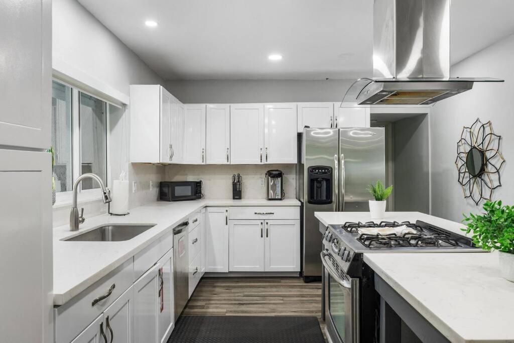 Luxurious Retreat Perfect Getaway Holiday home Hollywood