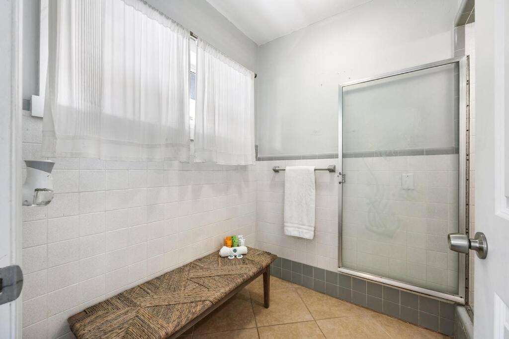 Luxurious Retreat Perfect Getaway Holiday home Hollywood