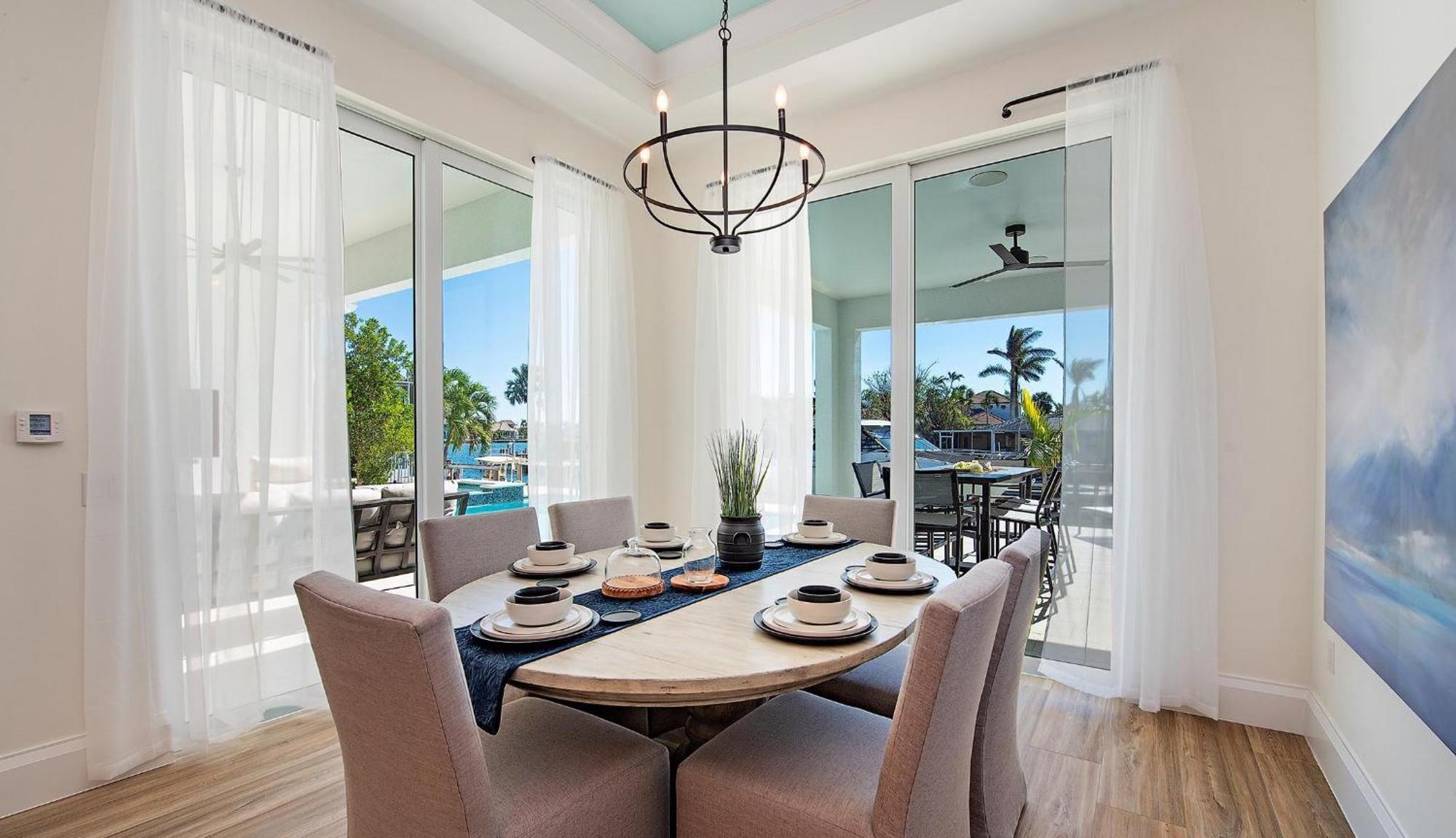 Daisy Isle * Marco Island