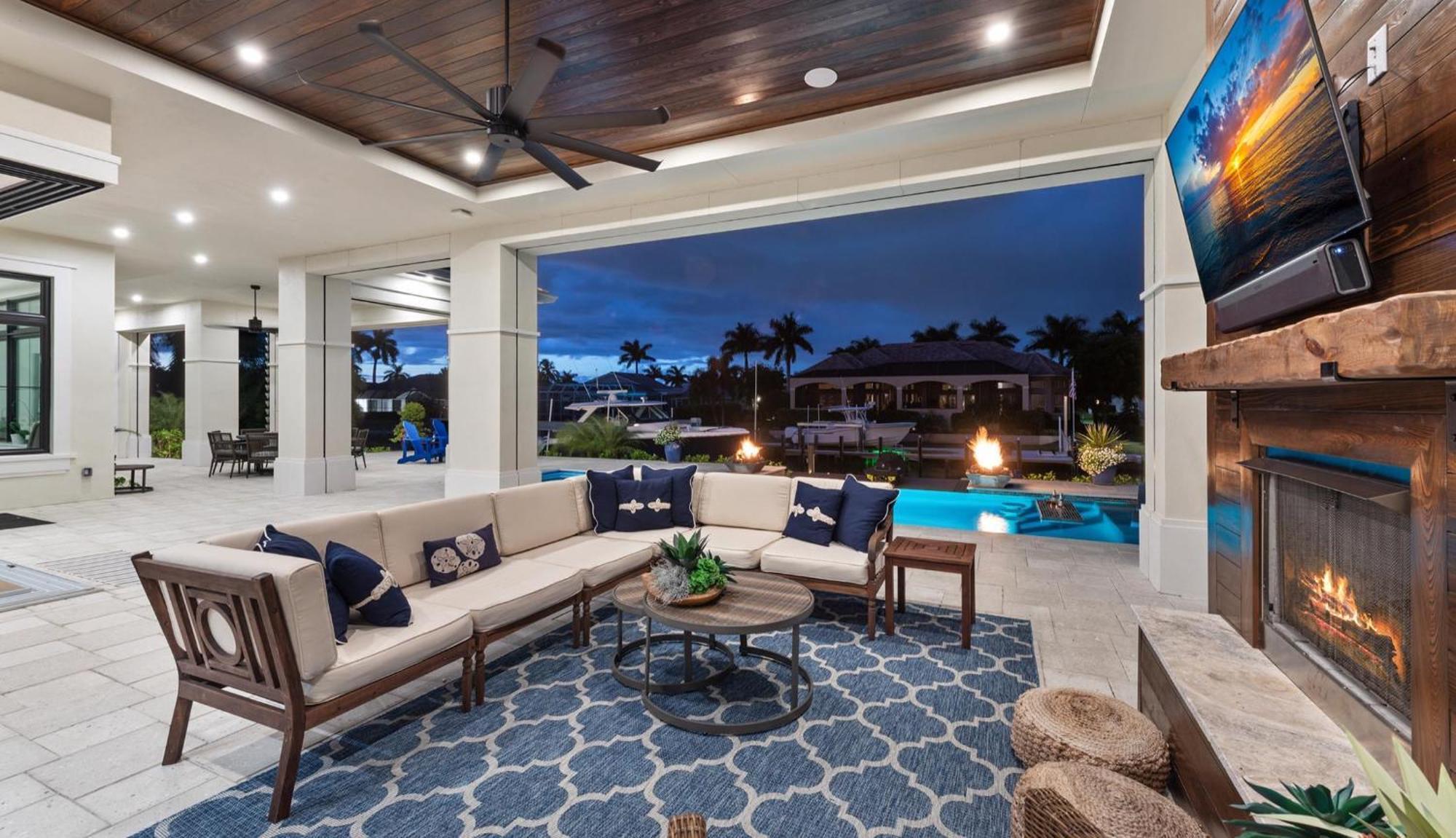 Quintara Luxe Holiday home Marco Island