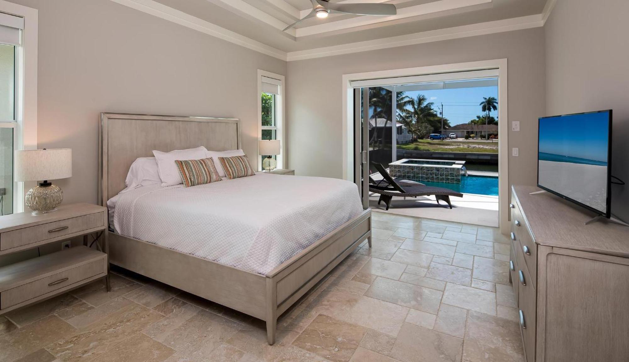 Catalina Sol * Marco Island