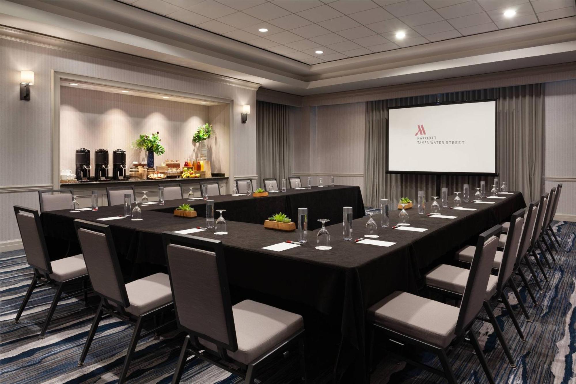 Hotel Marriott Water Street 4*