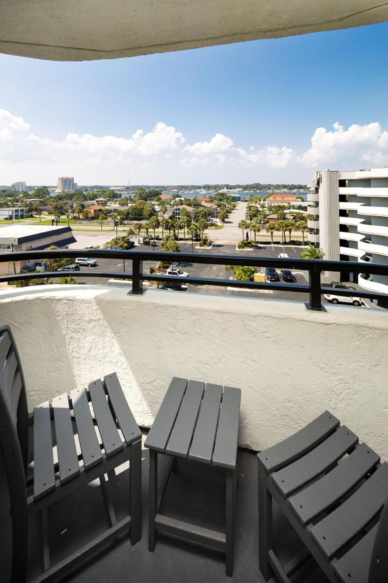Nautilus 1701 Gulf Front 2 Bedroom Large Penthouse Huge Wrap Around Balcony Holiday home *