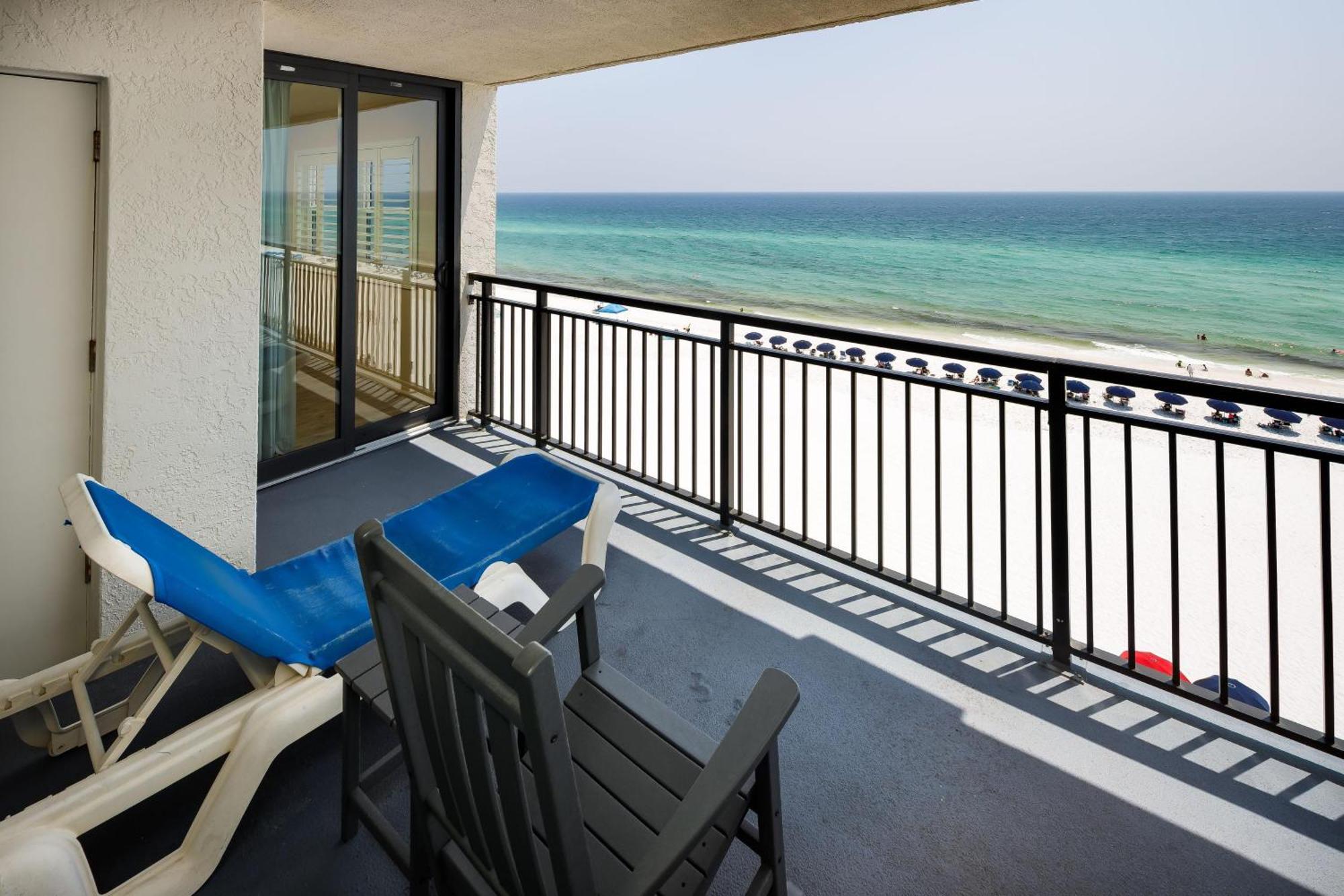Nautilus 1701 Gulf Front 2 Bedroom Large Penthouse Huge Wrap Around Balcony Fort Walton Beach