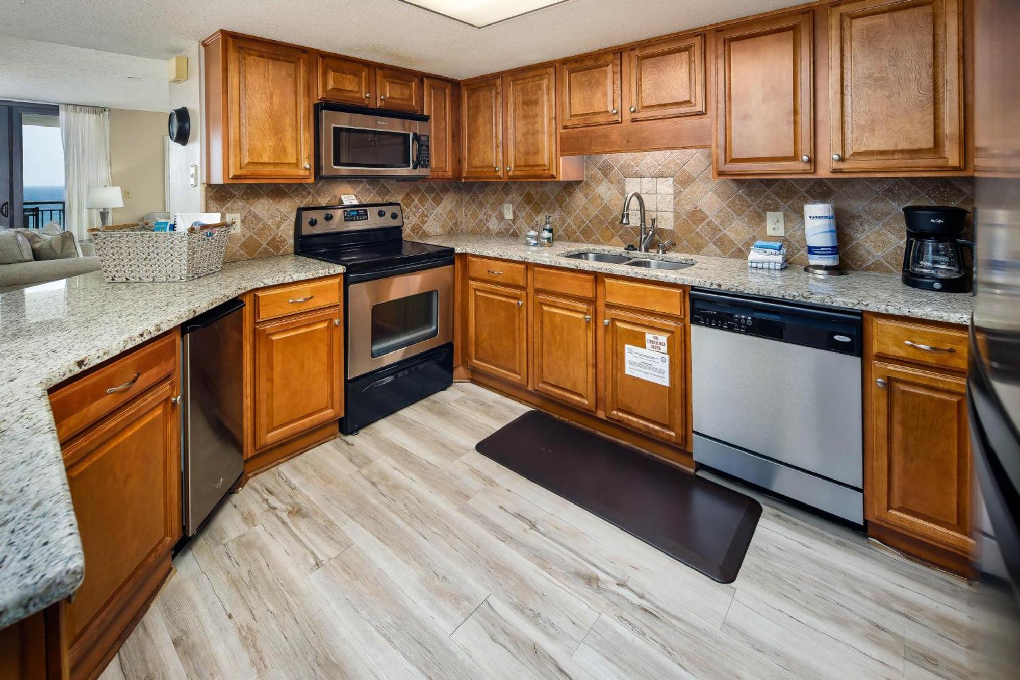 Holiday home Nautilus 1701 Gulf Front 2 Bedroom Large Penthouse Huge Wrap Around Balcony